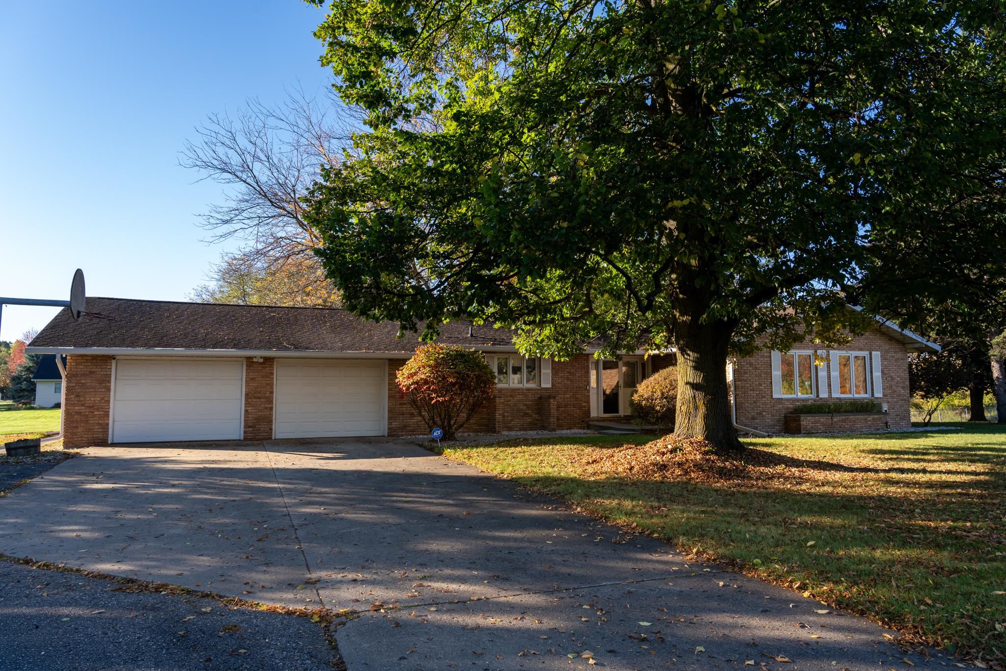3010 E River Road — photo