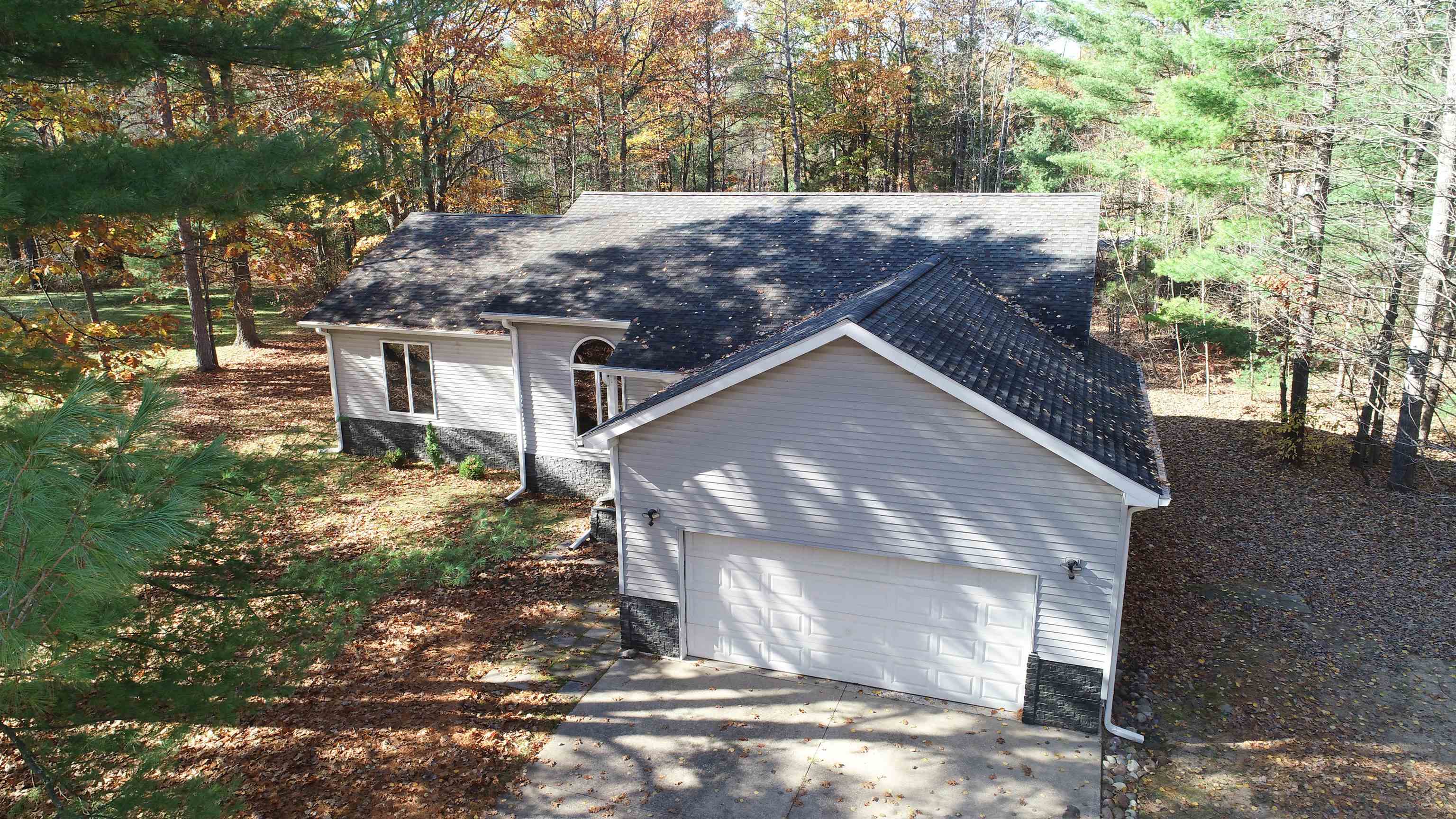 1965 Bunker Drive NE — photo