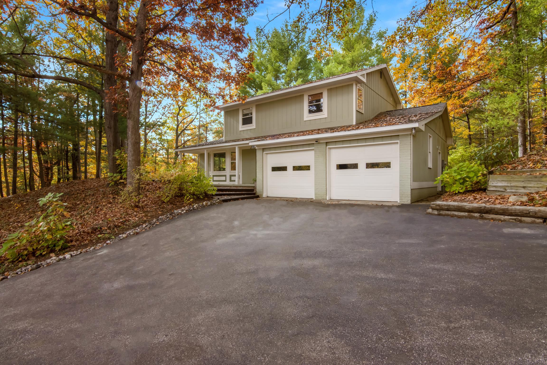 2161 Cuyahoga Court — photo