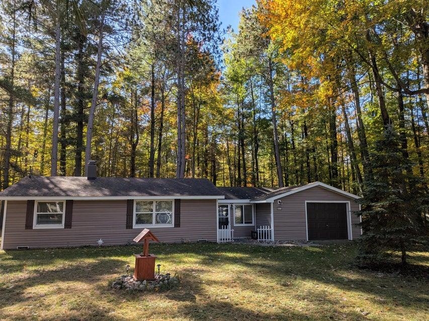 4019 E Higgins Lake Drive — photo