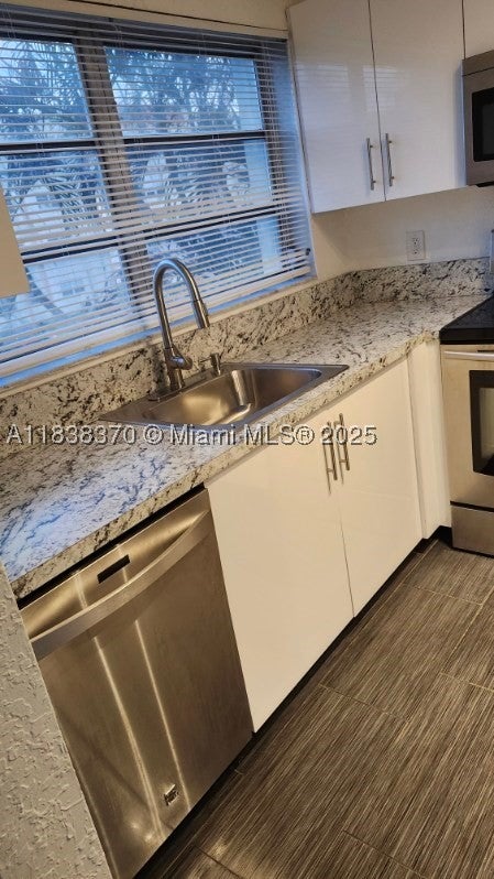 2501 NW 41st Ave 201 — photo