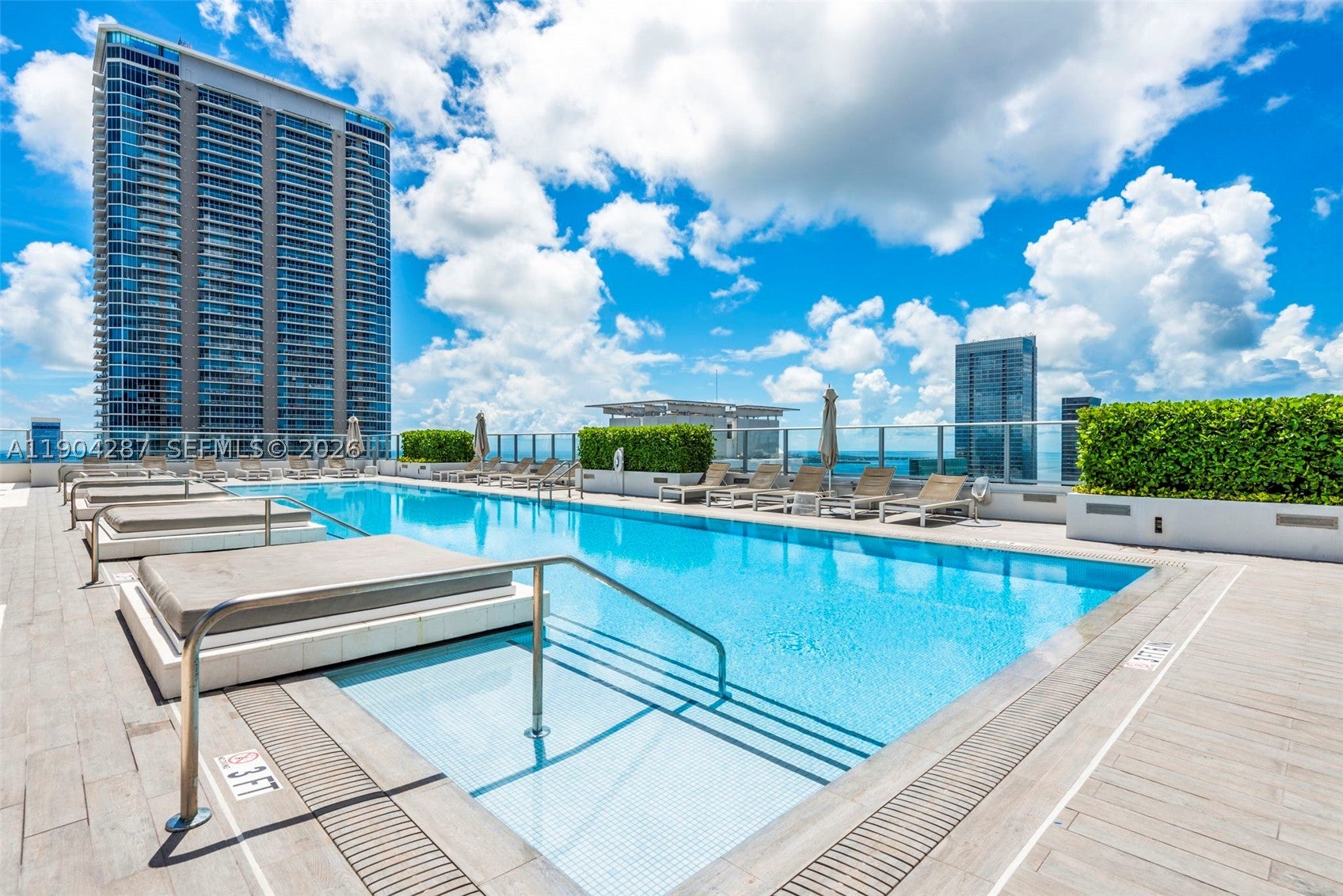1010 Brickell Ave 1706 — photo