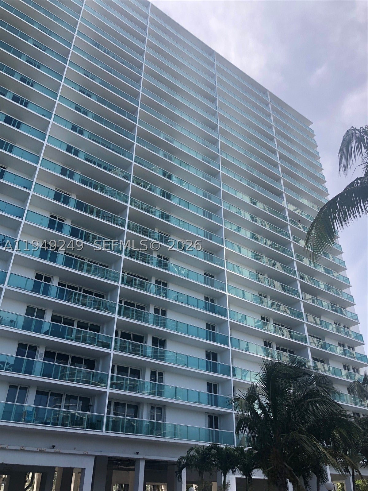 100 Bayview Dr 408 — photo