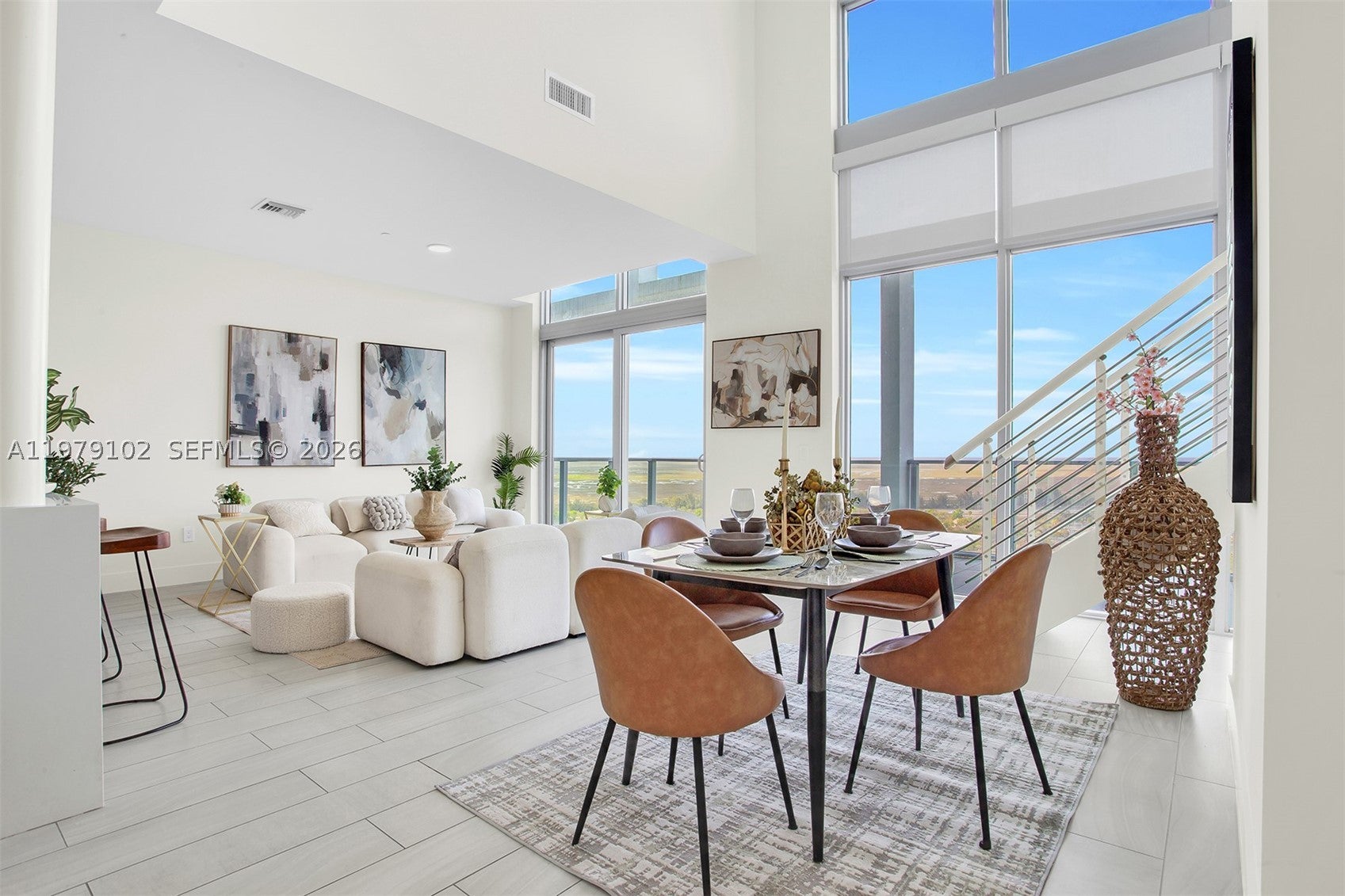 2000 Metropica Way Ph02 — photo