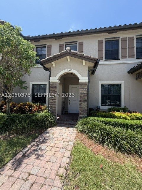 11506 SW 248th Ter . — photo