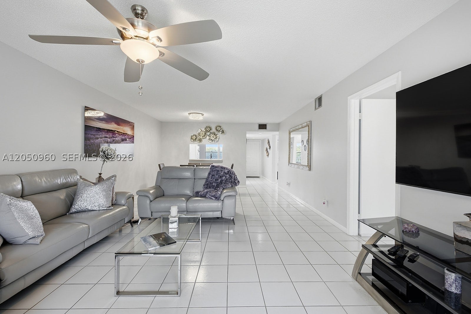 1300 SW 125th Ave 406K — photo