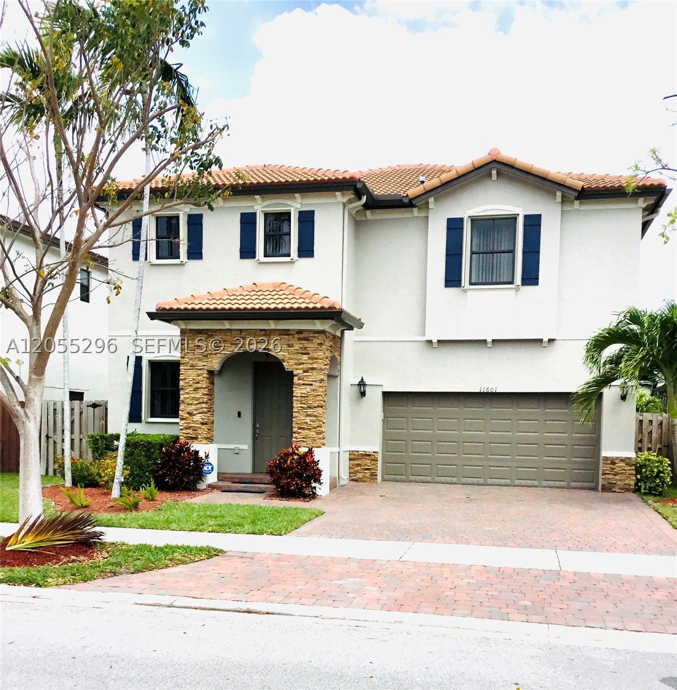 11601 SW 232nd Ln — photo