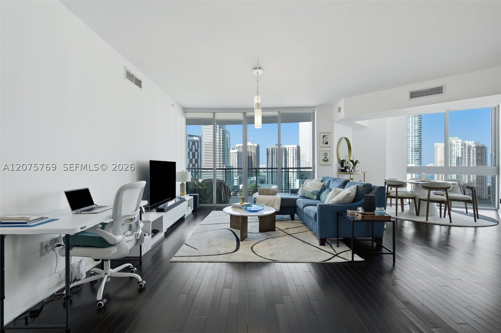 350 S Miami Ave 2601 — photo