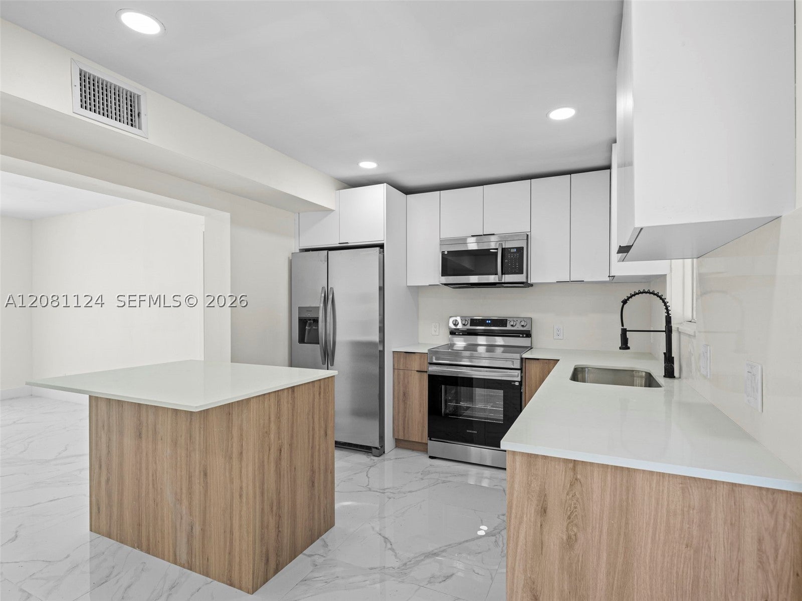 3651 SW 40th Ave — photo