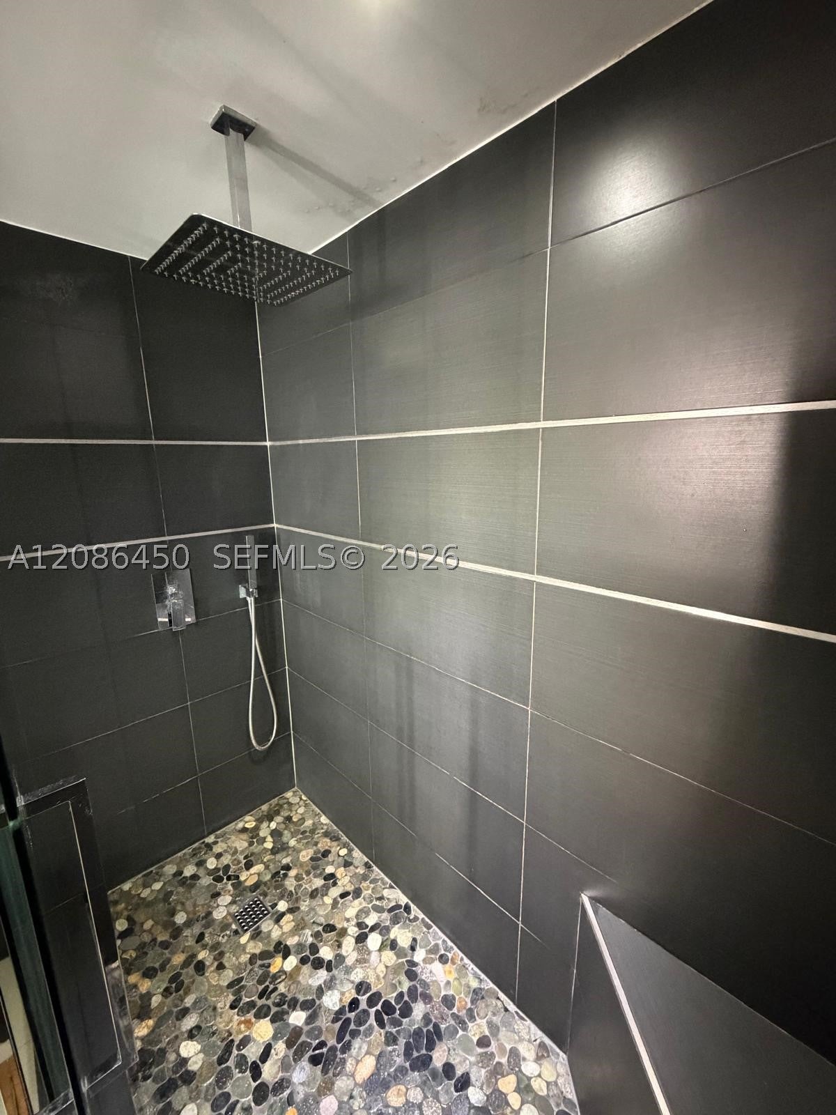 5900 Collins Ave 1606 — photo