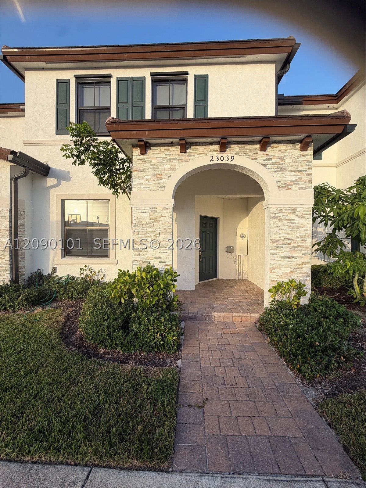 listing photo
