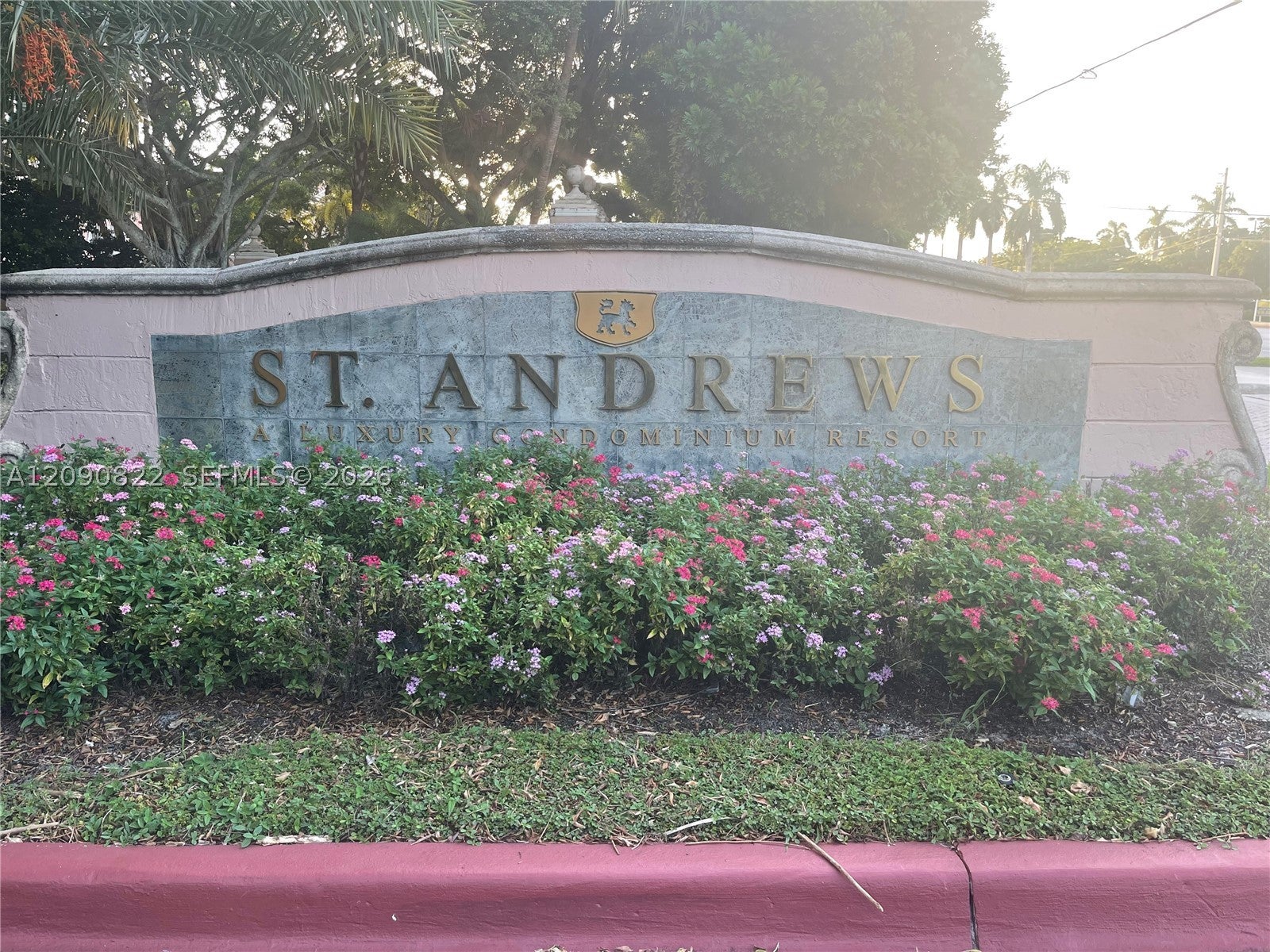 12124 Saint Andrews Pl 206 — photo