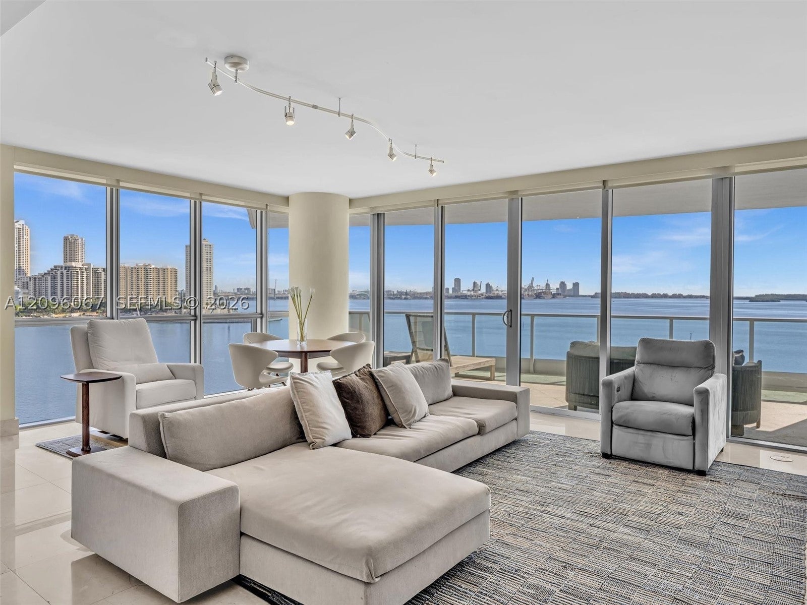 1331 Brickell Bay Dr 901 — photo