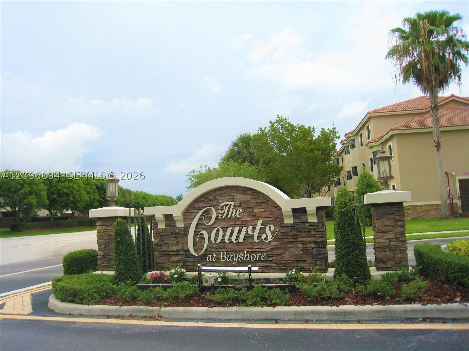 22621 SW 88th Pl 202-8 — photo