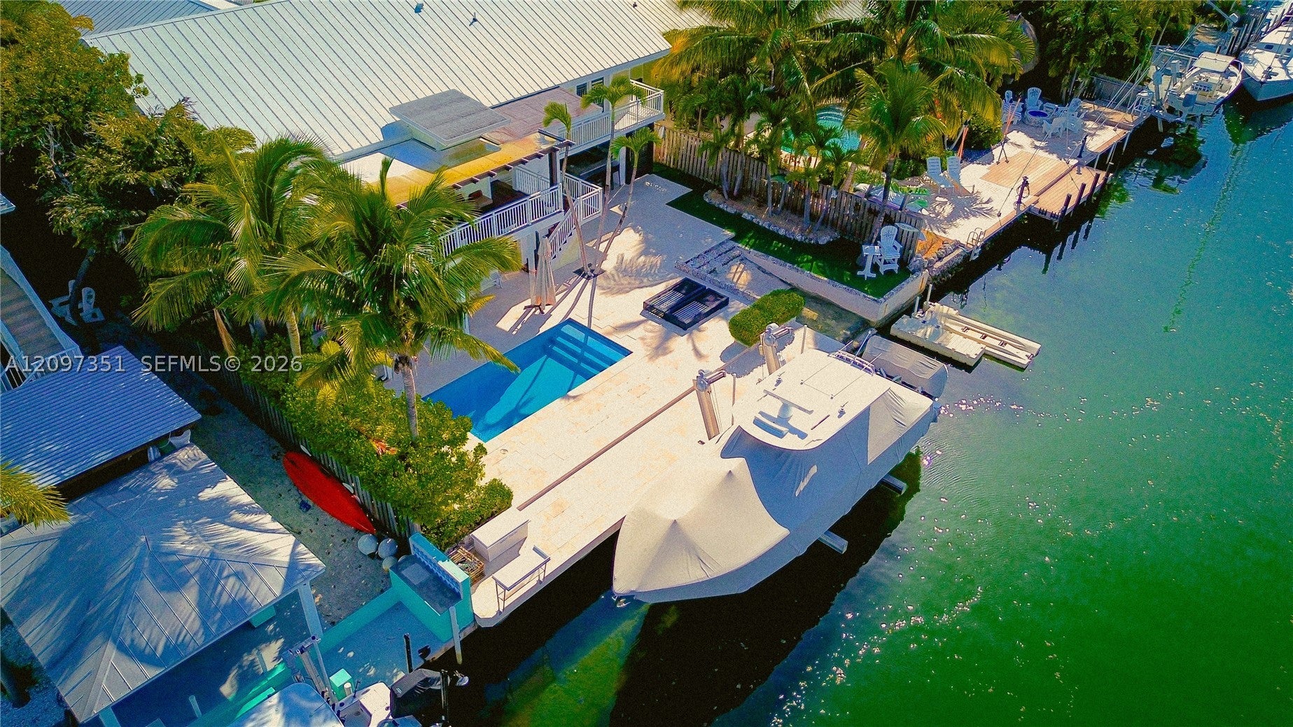 149 Harbor Dr — photo
