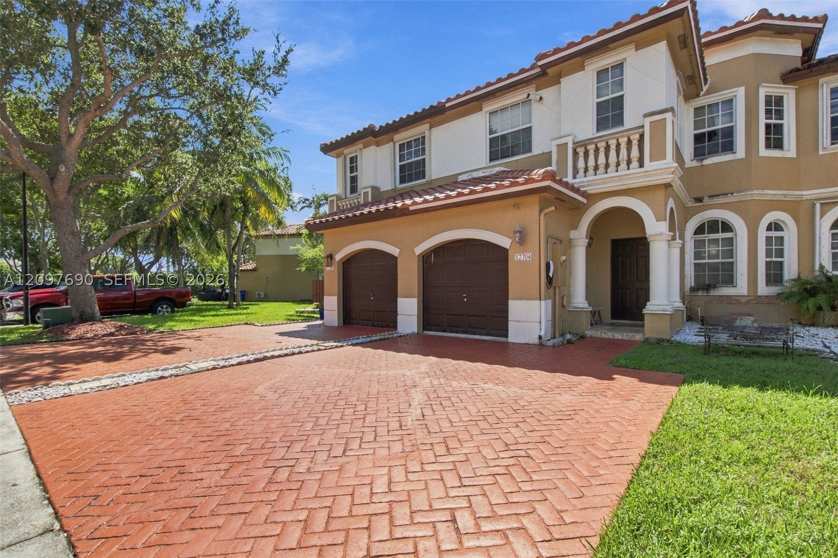 12704 SW 49th Dr — photo
