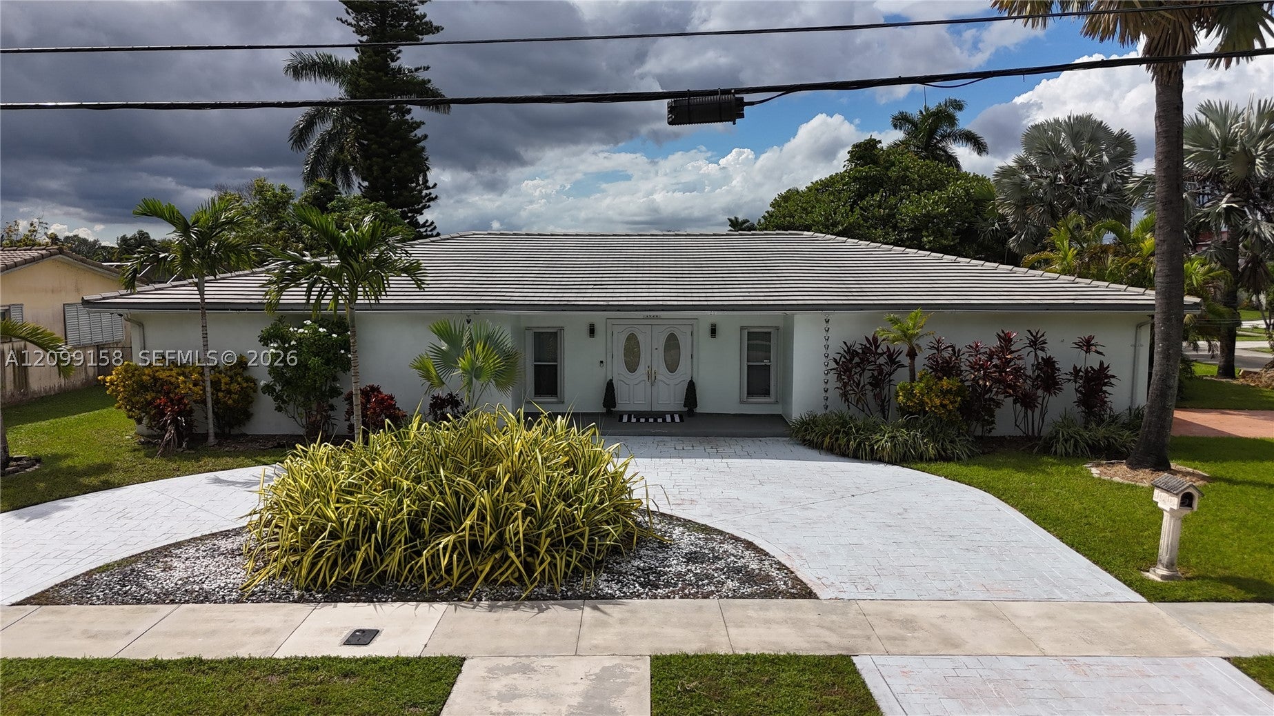 1490 Lenape Dr — photo