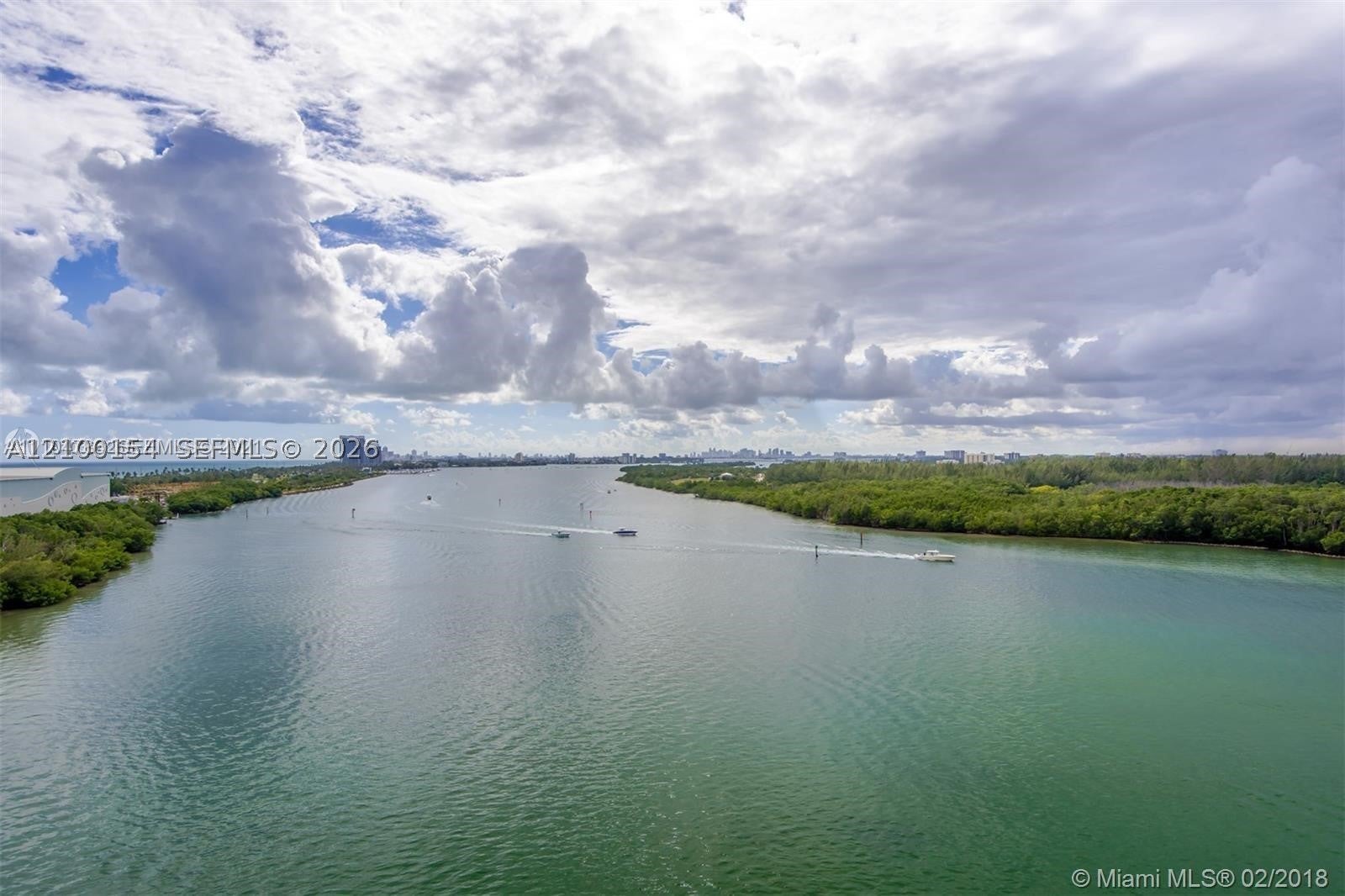 300 Bayview Dr 1102 — photo