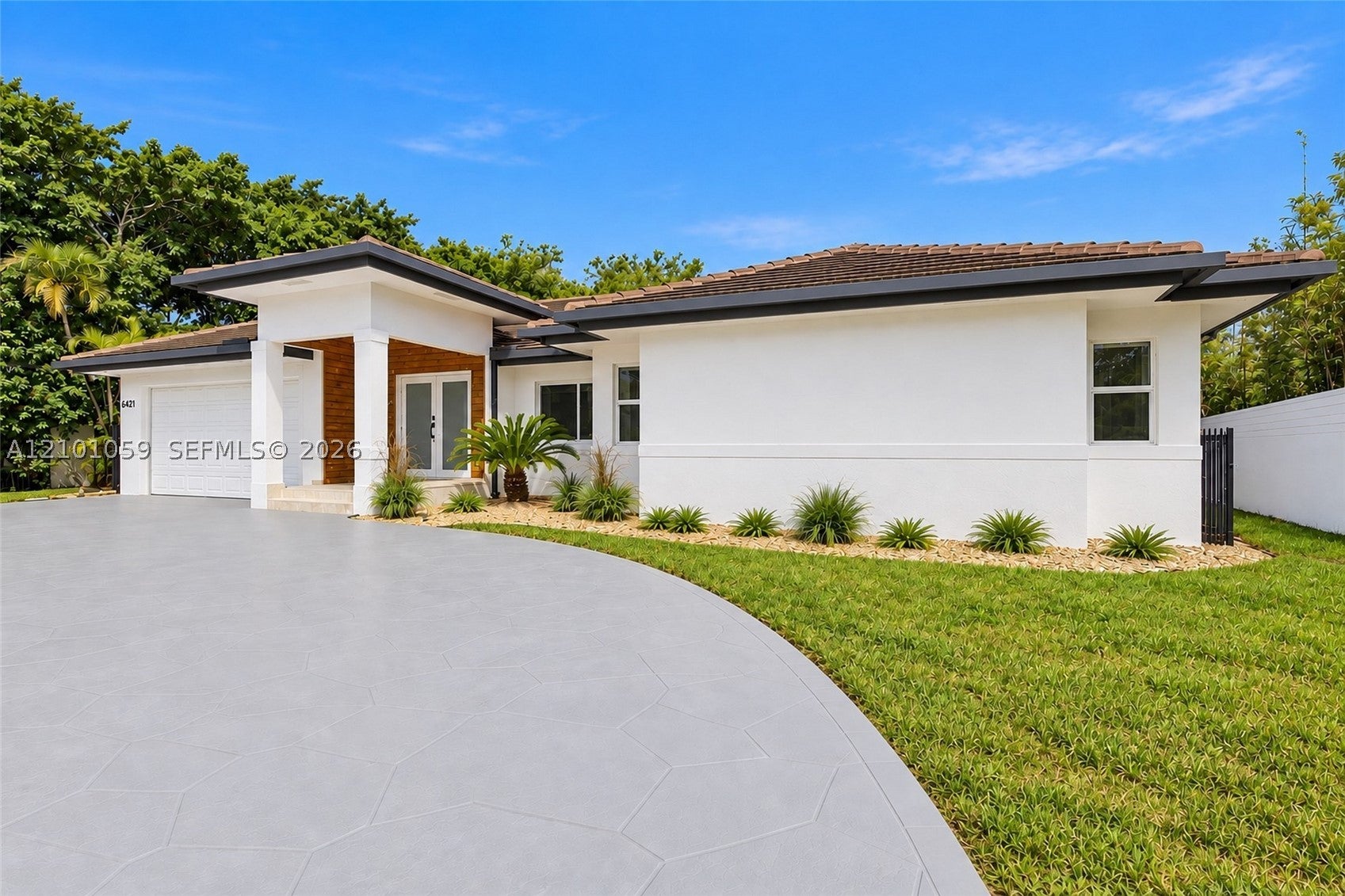 6421 Miller Dr — photo