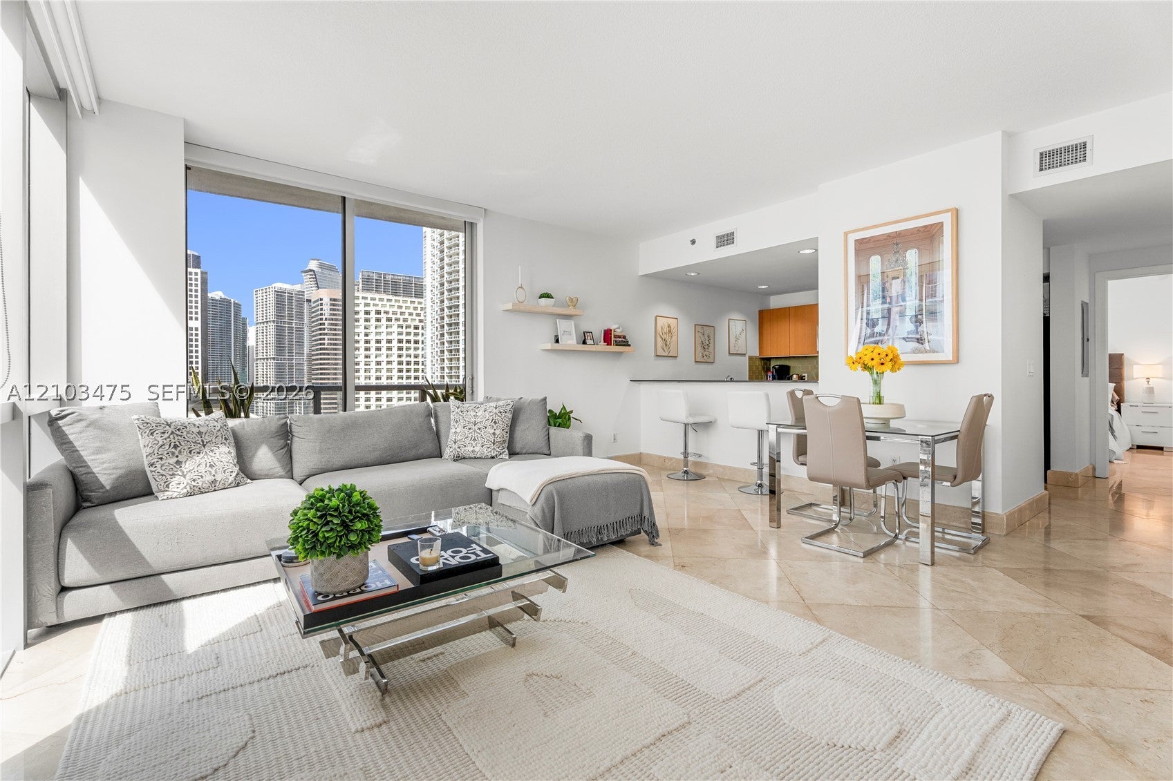 1060 Brickell Ave 2117 — photo