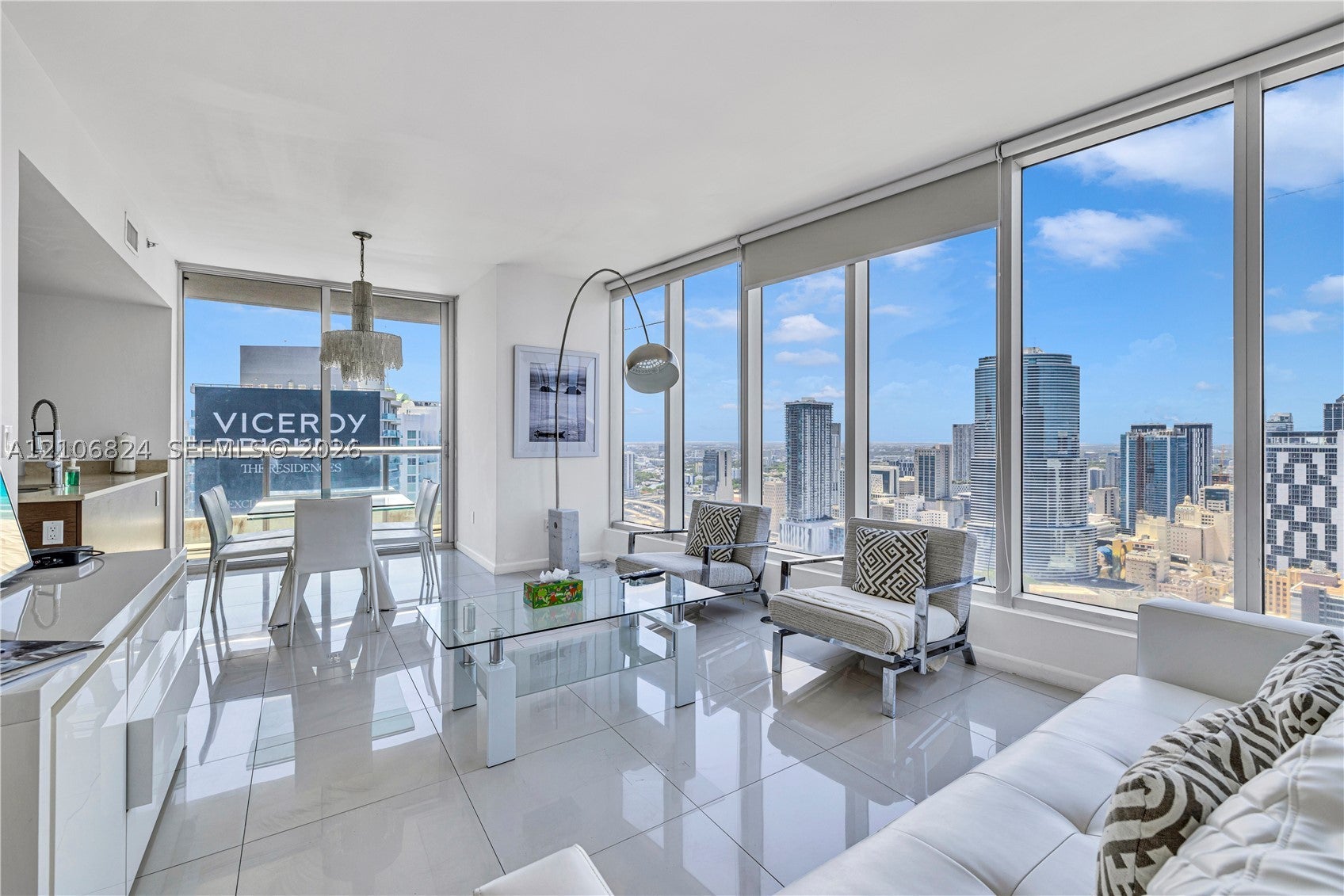 485 Brickell Ave 4104 — photo