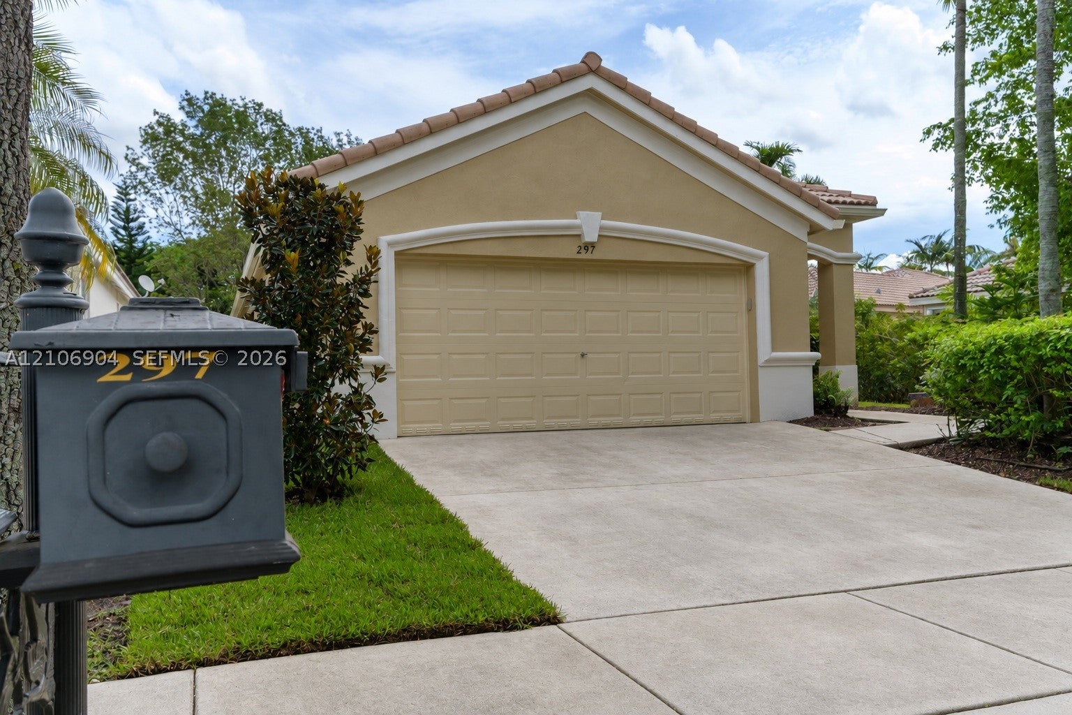 297 Conservation Dr — photo
