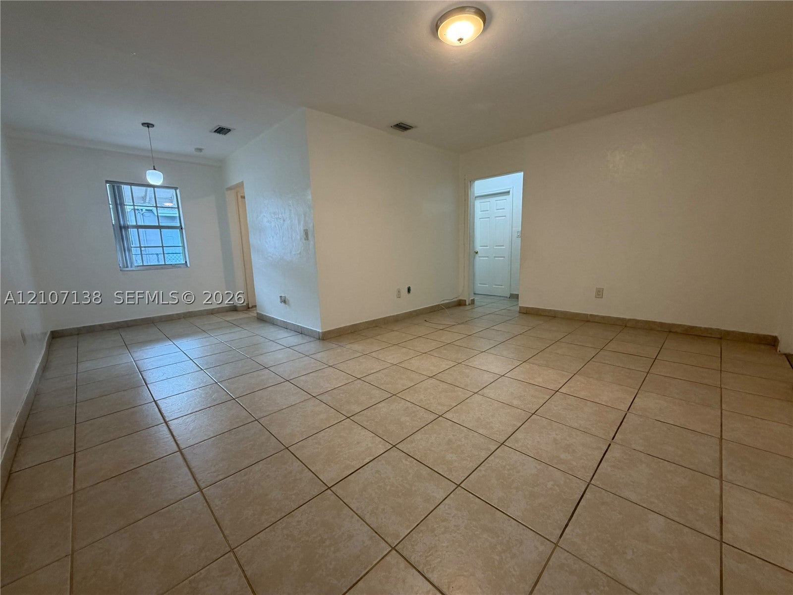 1010 NE 112th St 1010 — photo