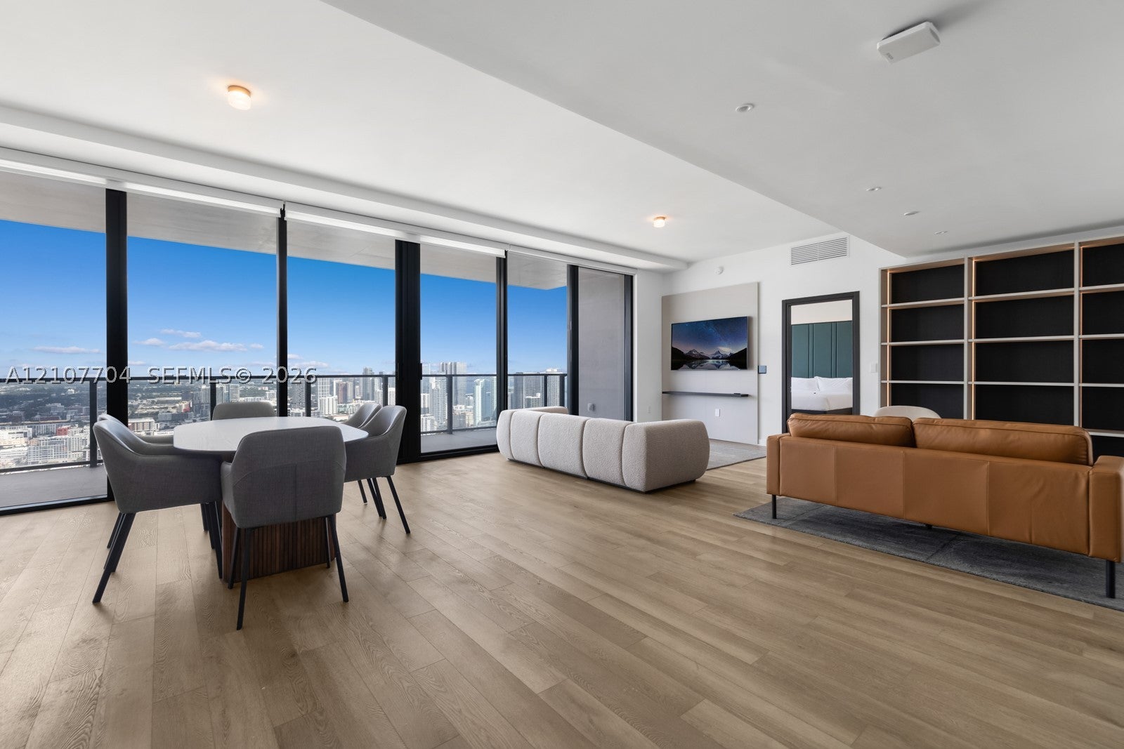20 NE 11th 5201 — photo