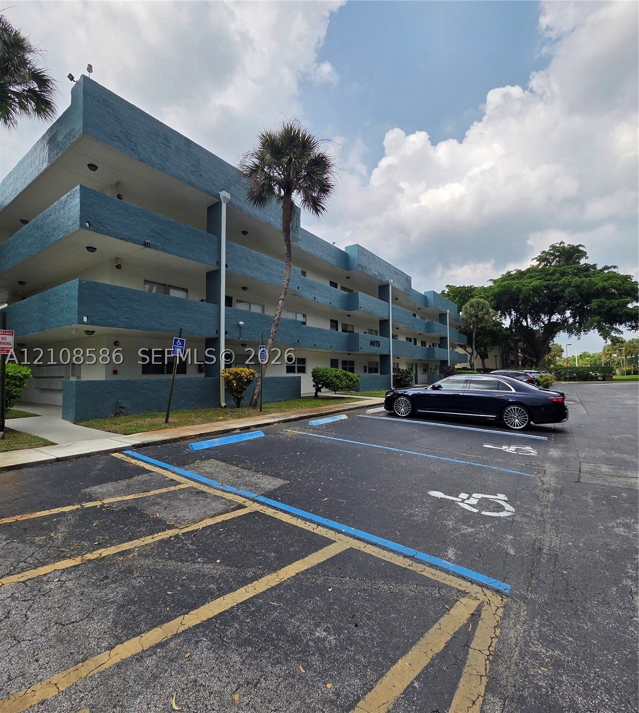 6075 N Sabal Palm Blvd 110 — photo