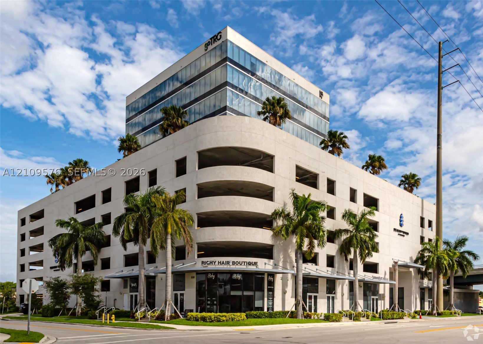 20200 W Dixie Hwy 1109 — photo