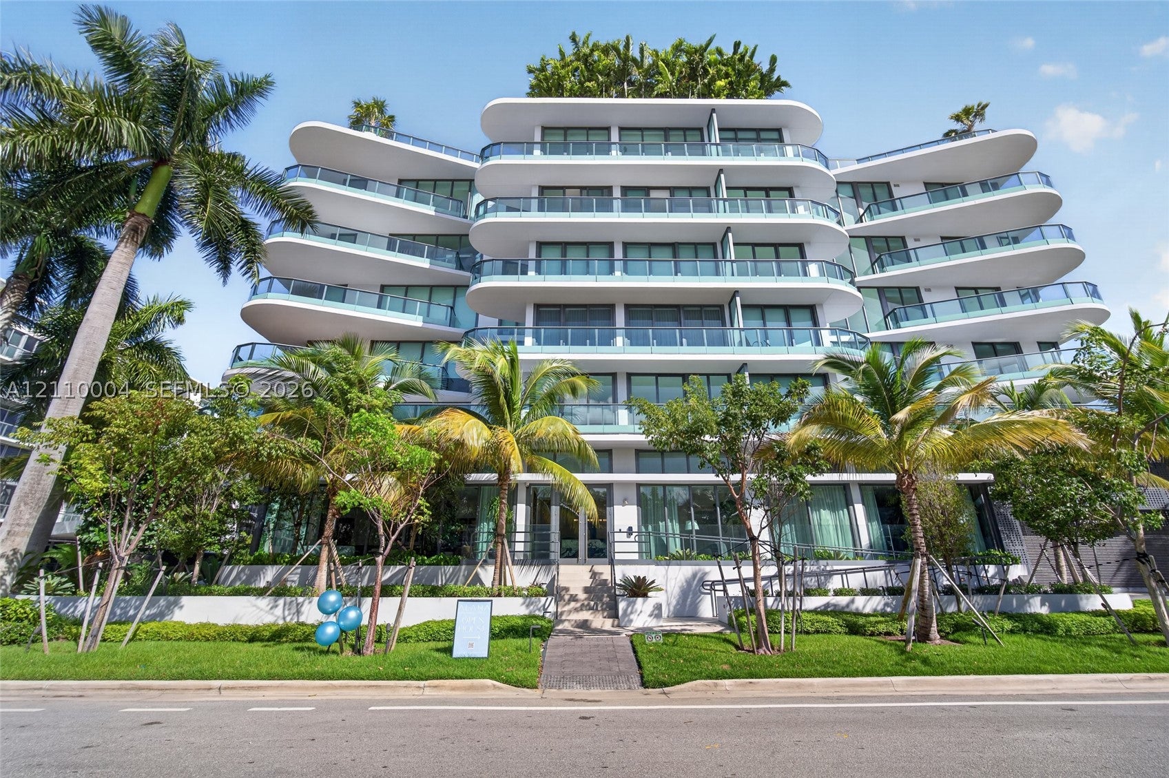 9901 W Bay Harbor Dr 506 — photo