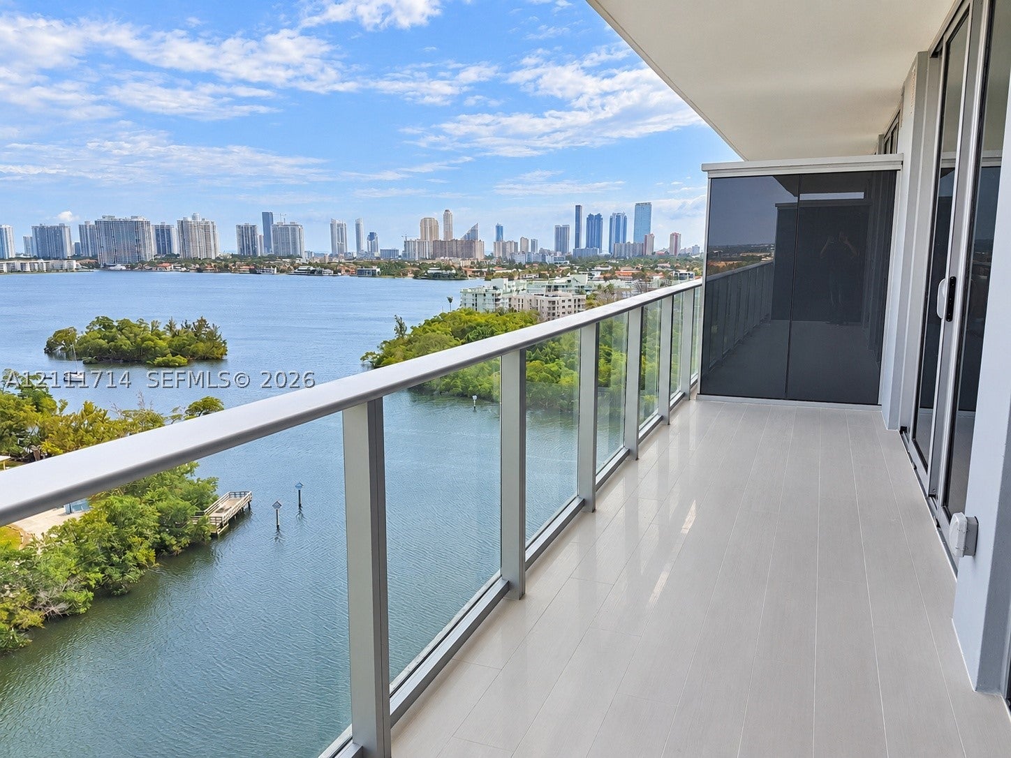 16385 Biscayne Blvd 1402 — photo