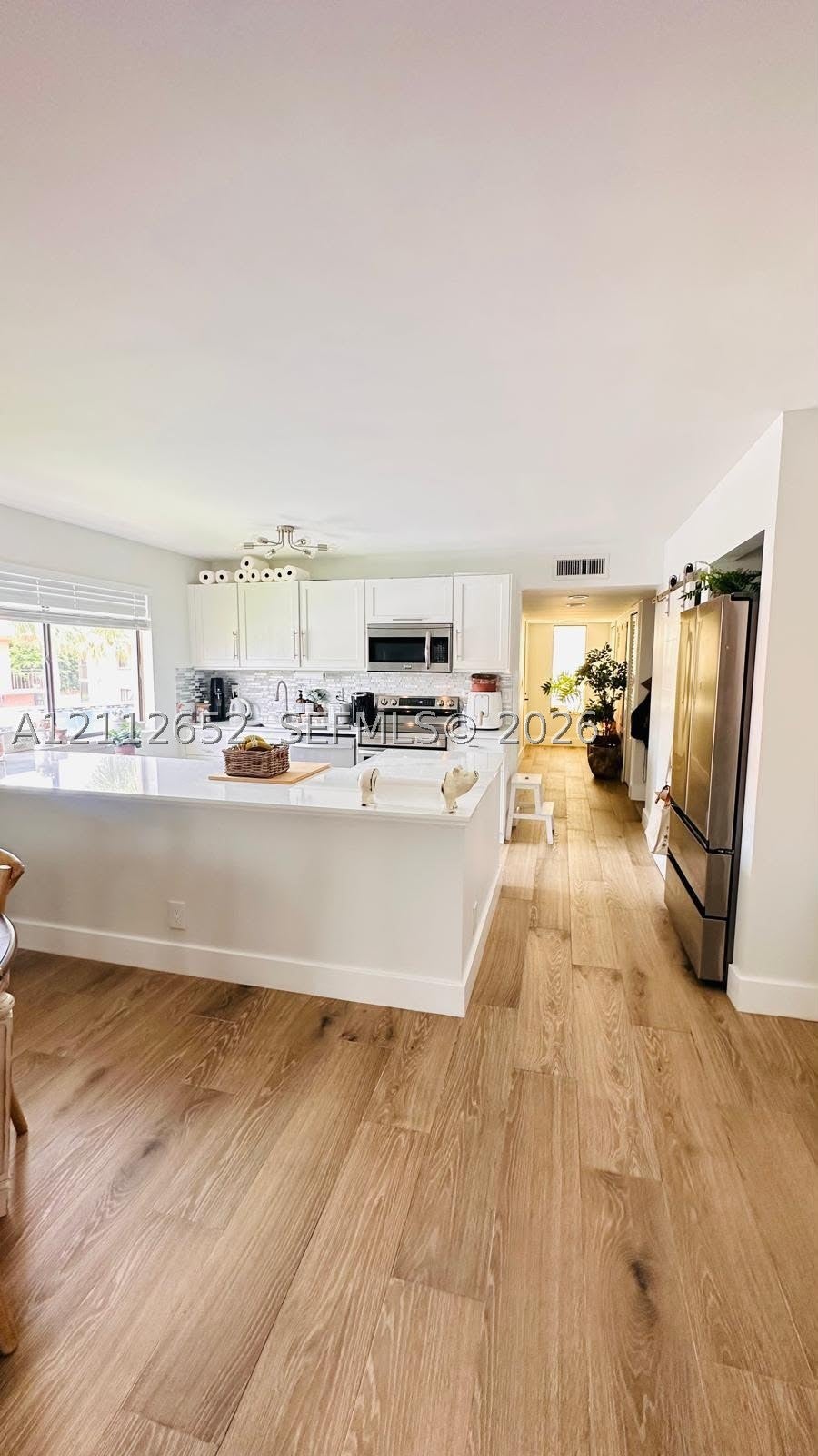 223 Lakeview Dr 204 — photo
