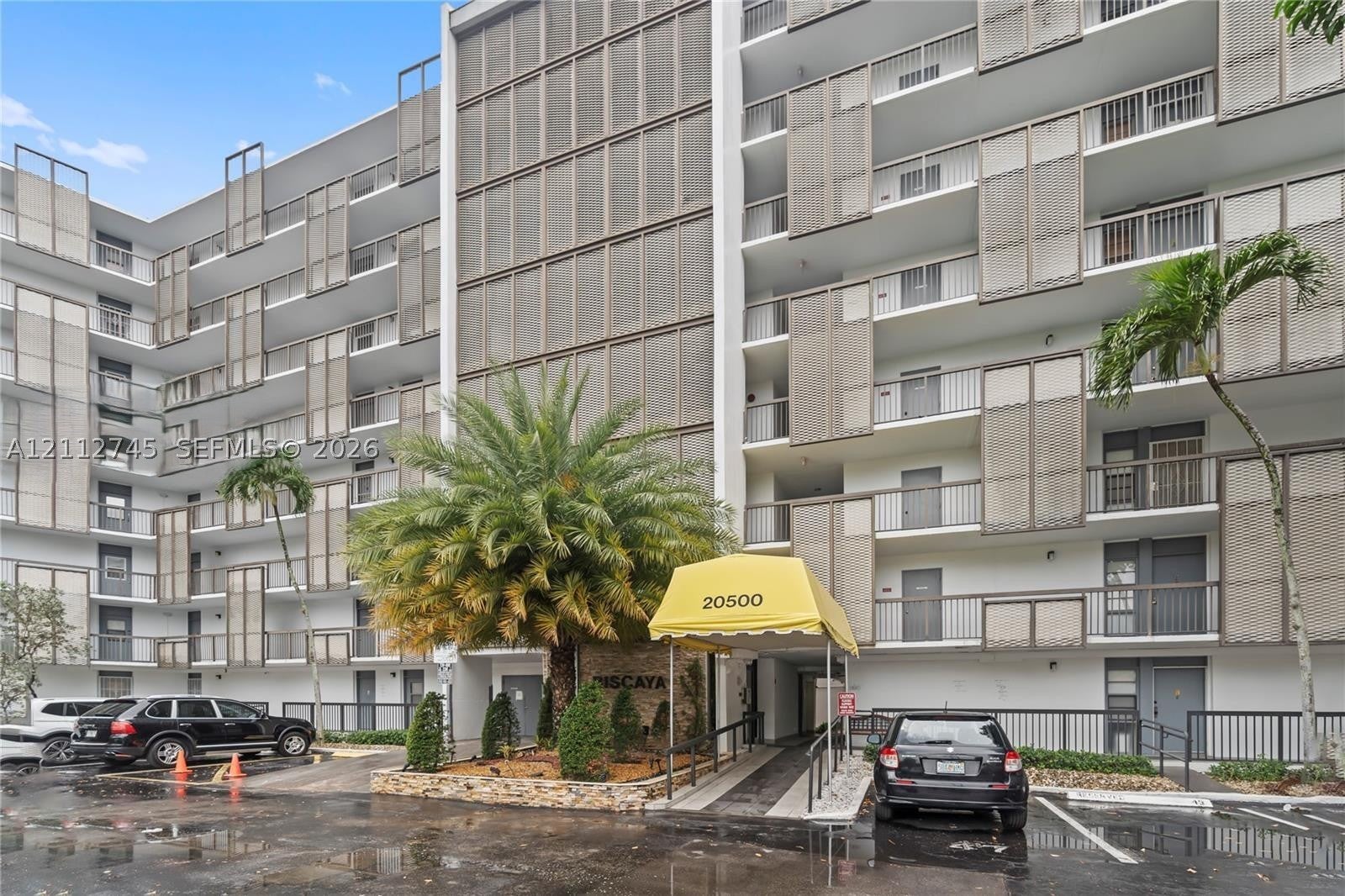 20500 W Country Club Dr 202 — photo