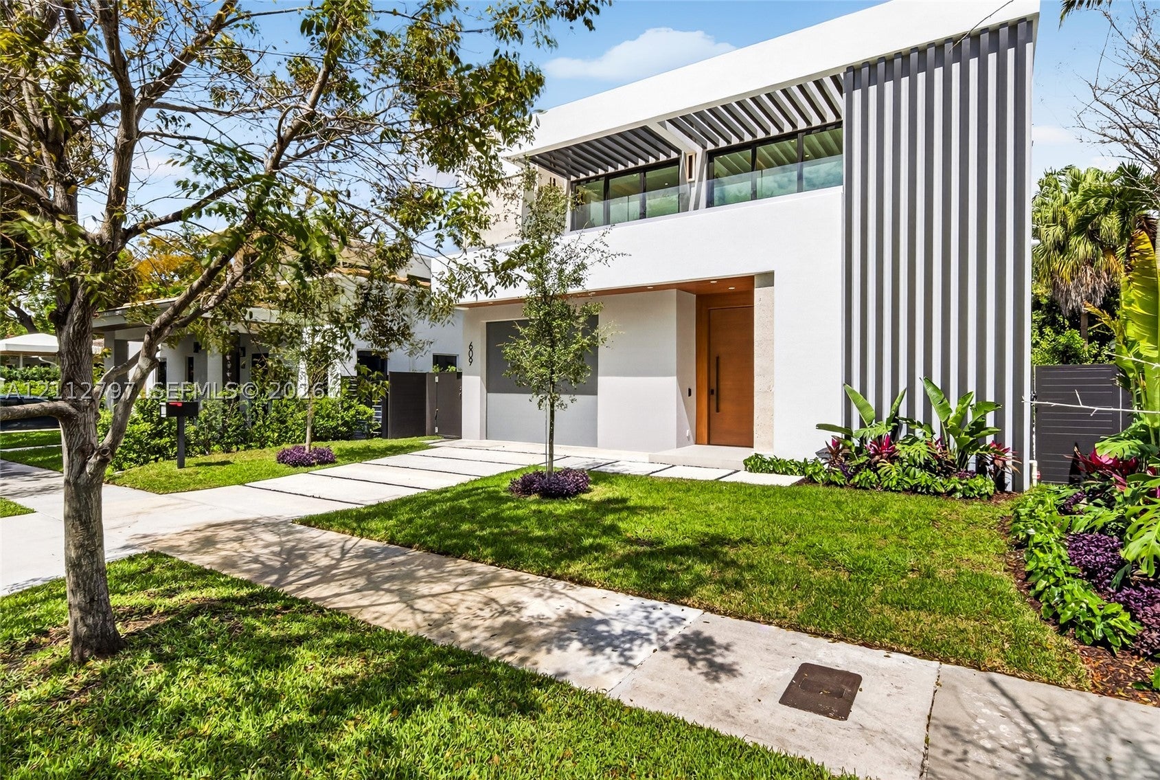 609 SW 24th Rd, Miami, FL 33129 — photo 3