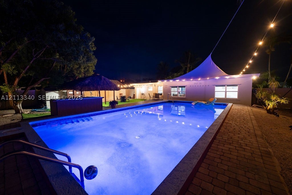 2705 Dolphin Dr — photo
