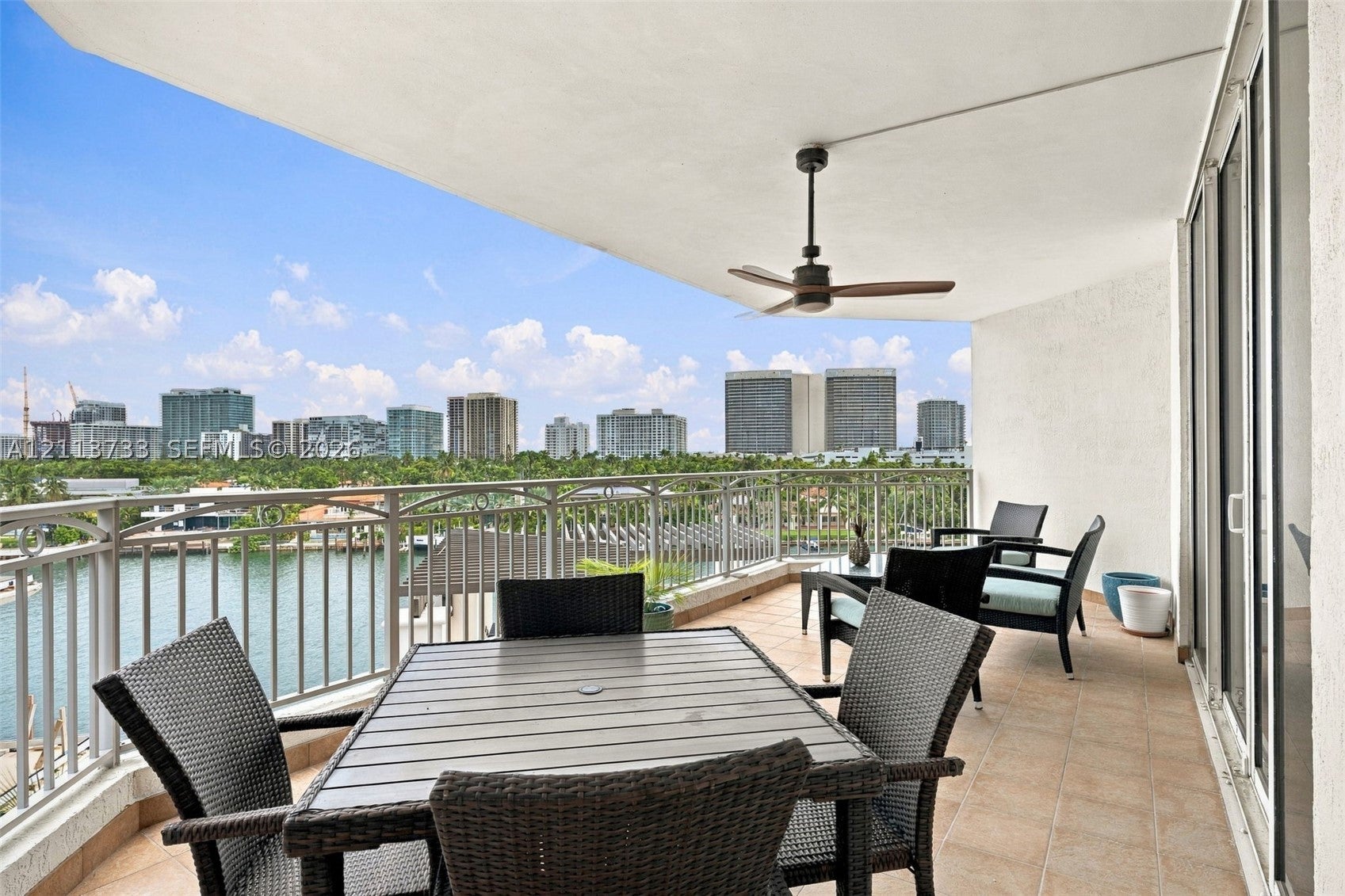 9751 E Bay Harbor Dr 6a — photo