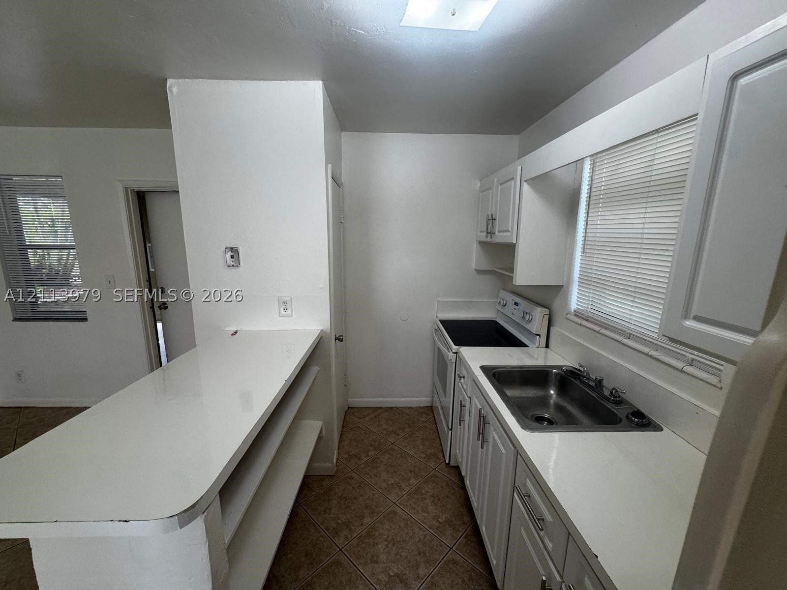 116 NE 9th St 5 — photo