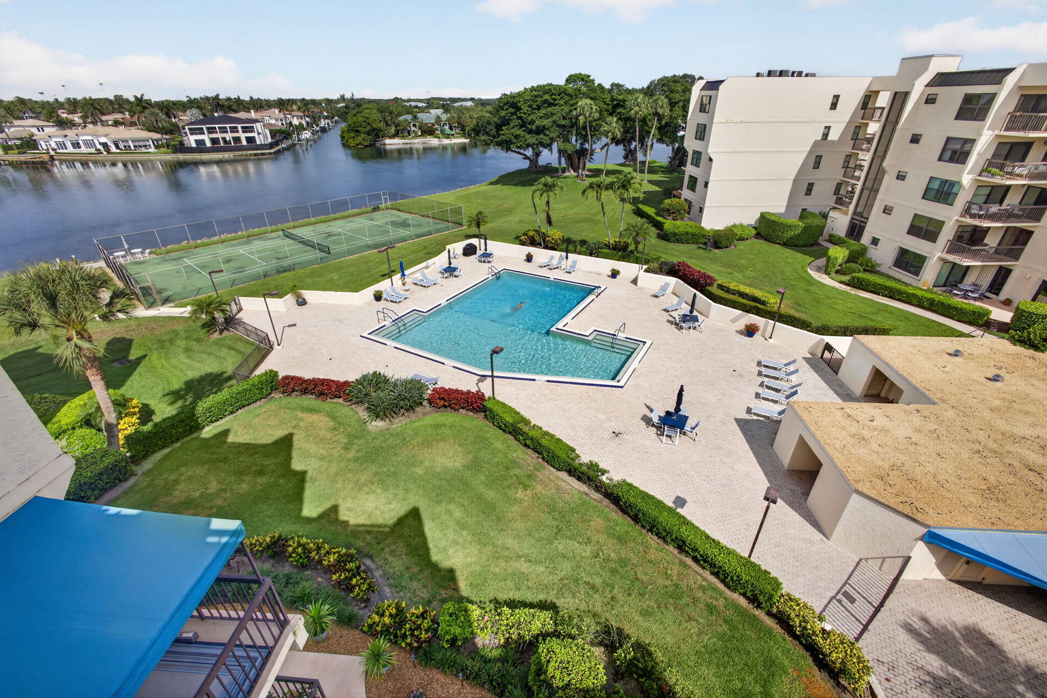 364 Golfview Road 506 — photo