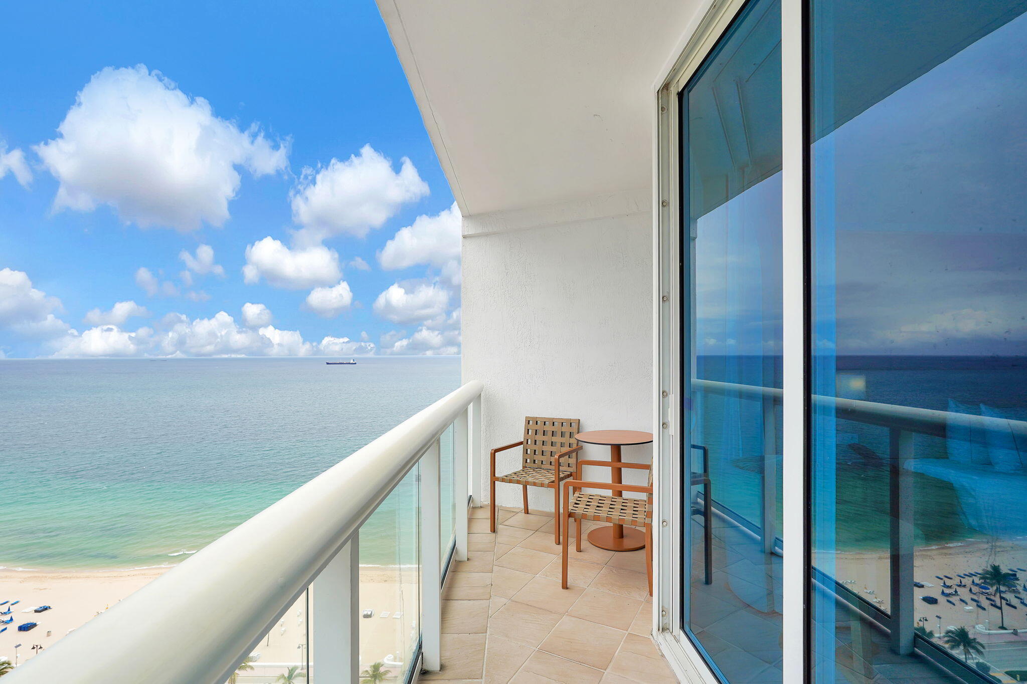 505 N Fort Lauderdale Beach Boulevard 2214 — photo