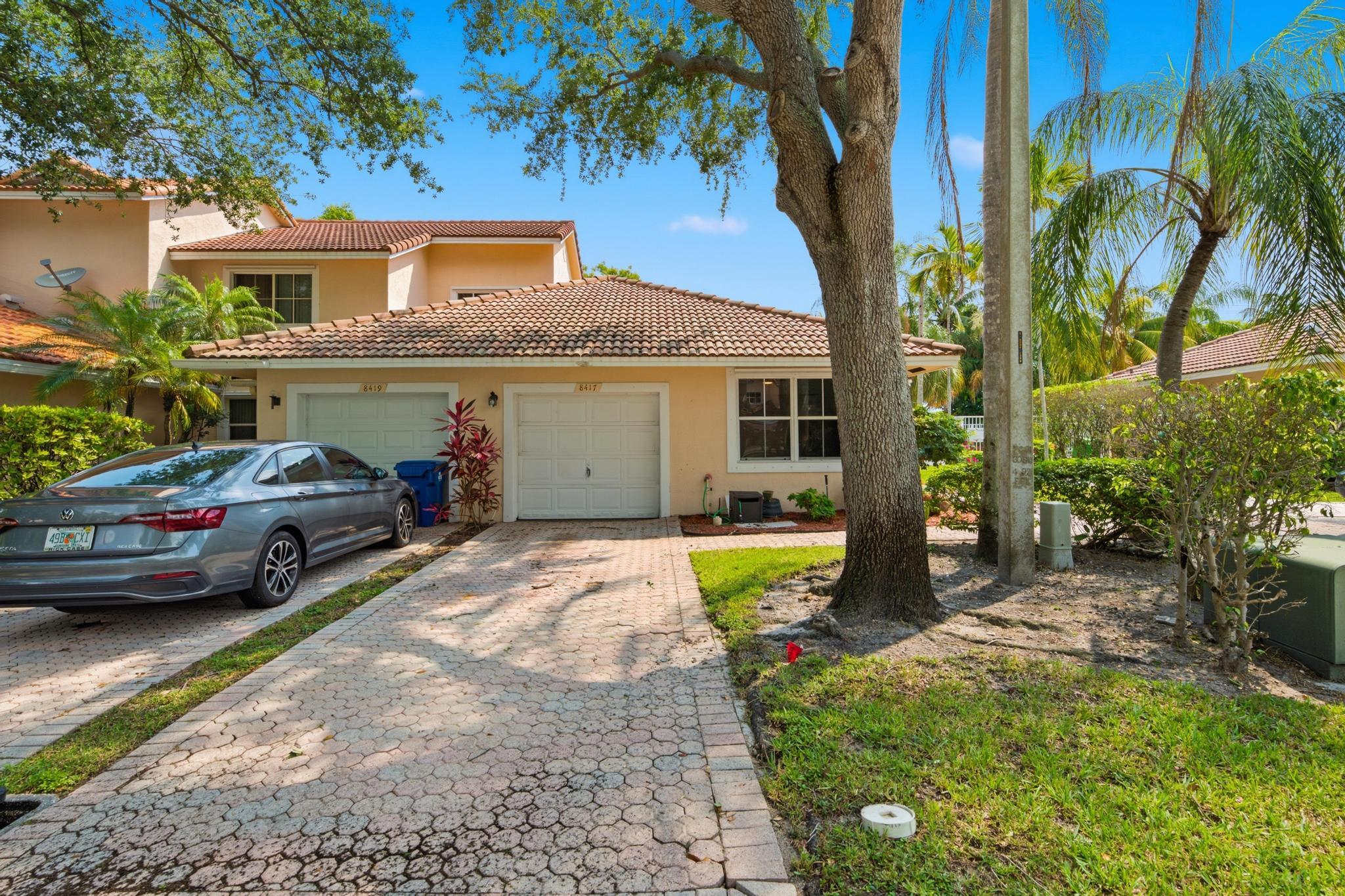 8417 NW 40th Court — photo