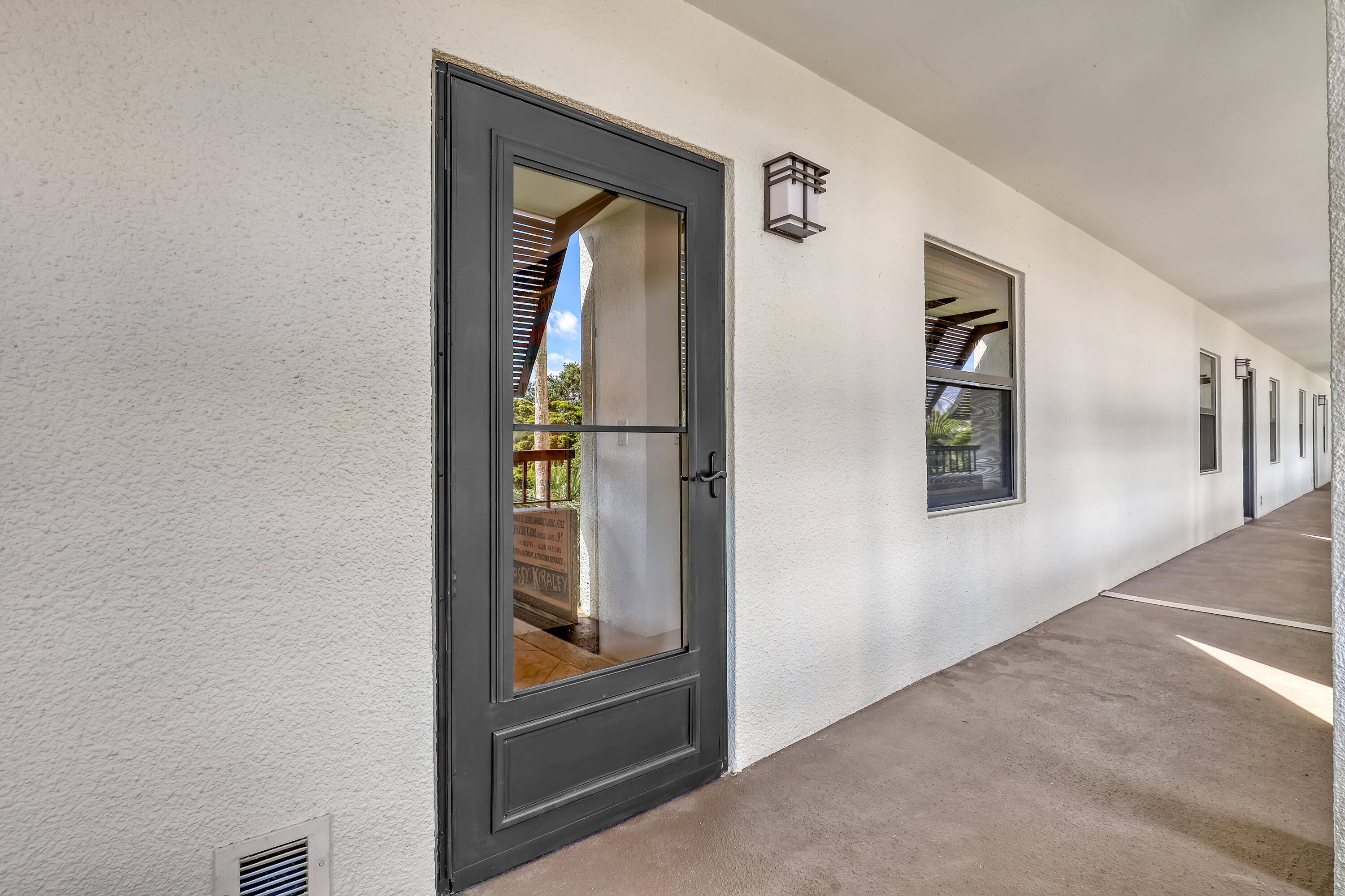 356 Golfview Road 403 — photo