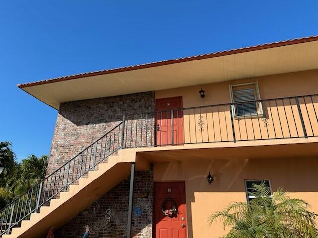 1982 SW Palm City Road SW F — photo