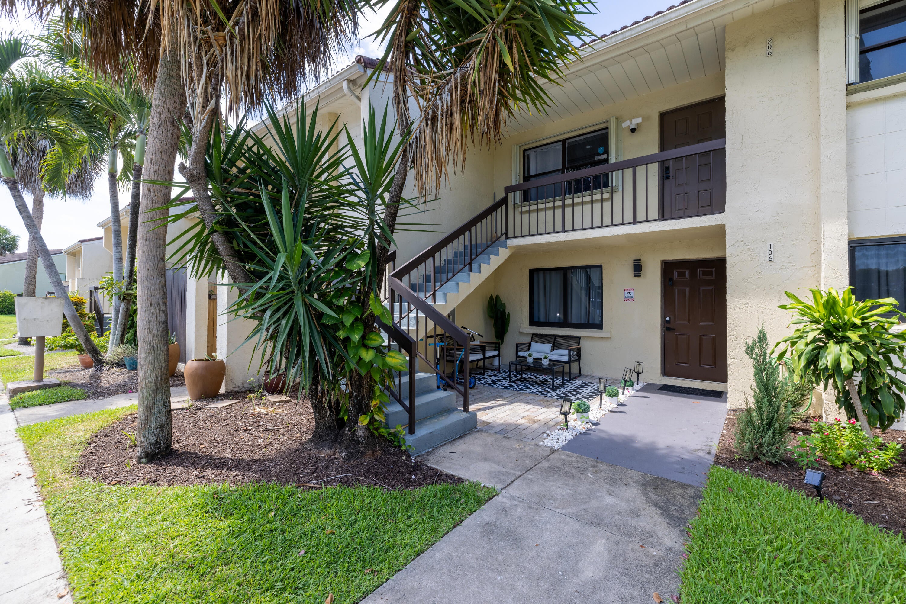 22415 SW 61st Way 206 — photo