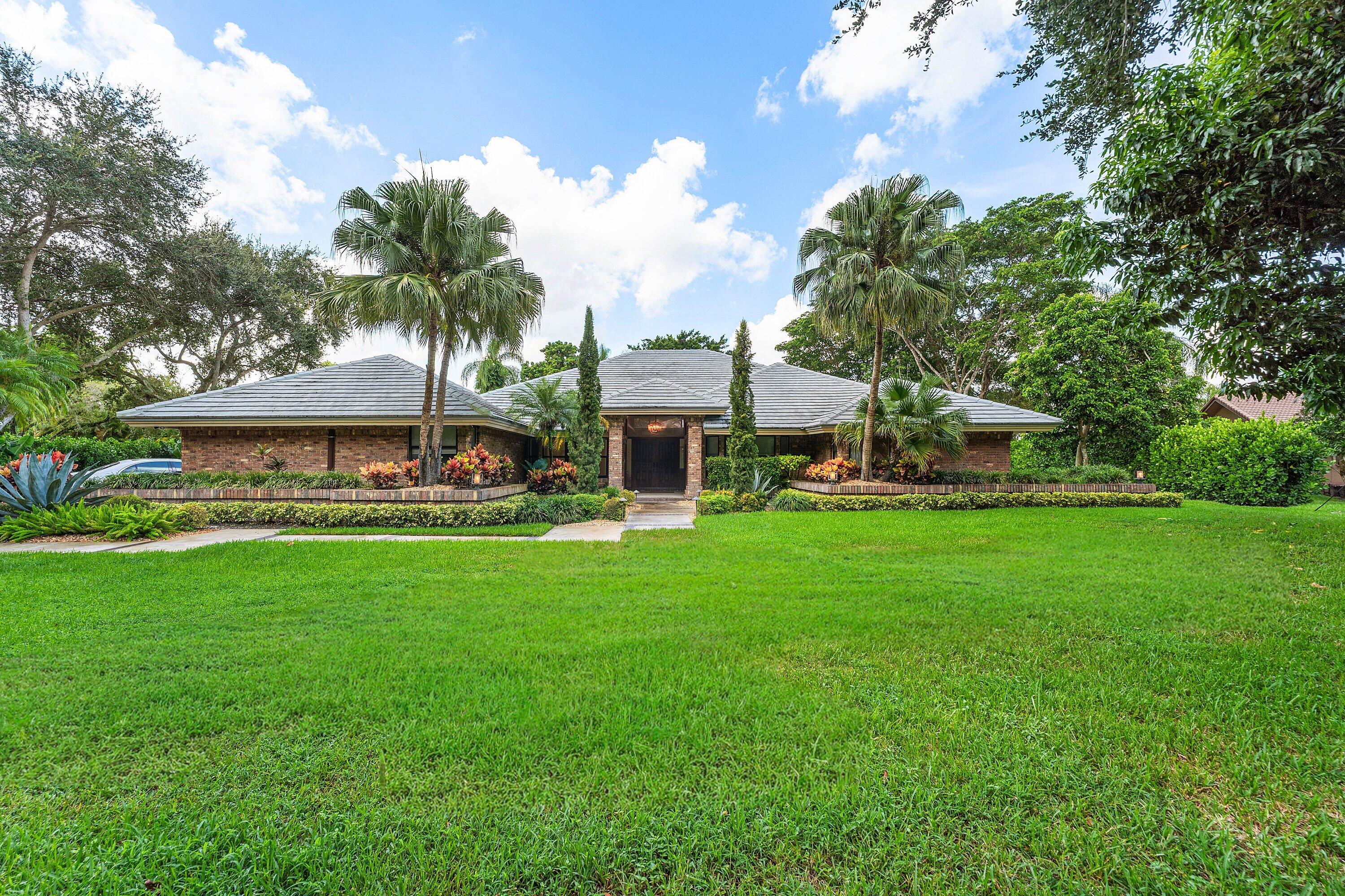 6911 Annapolis Court — photo