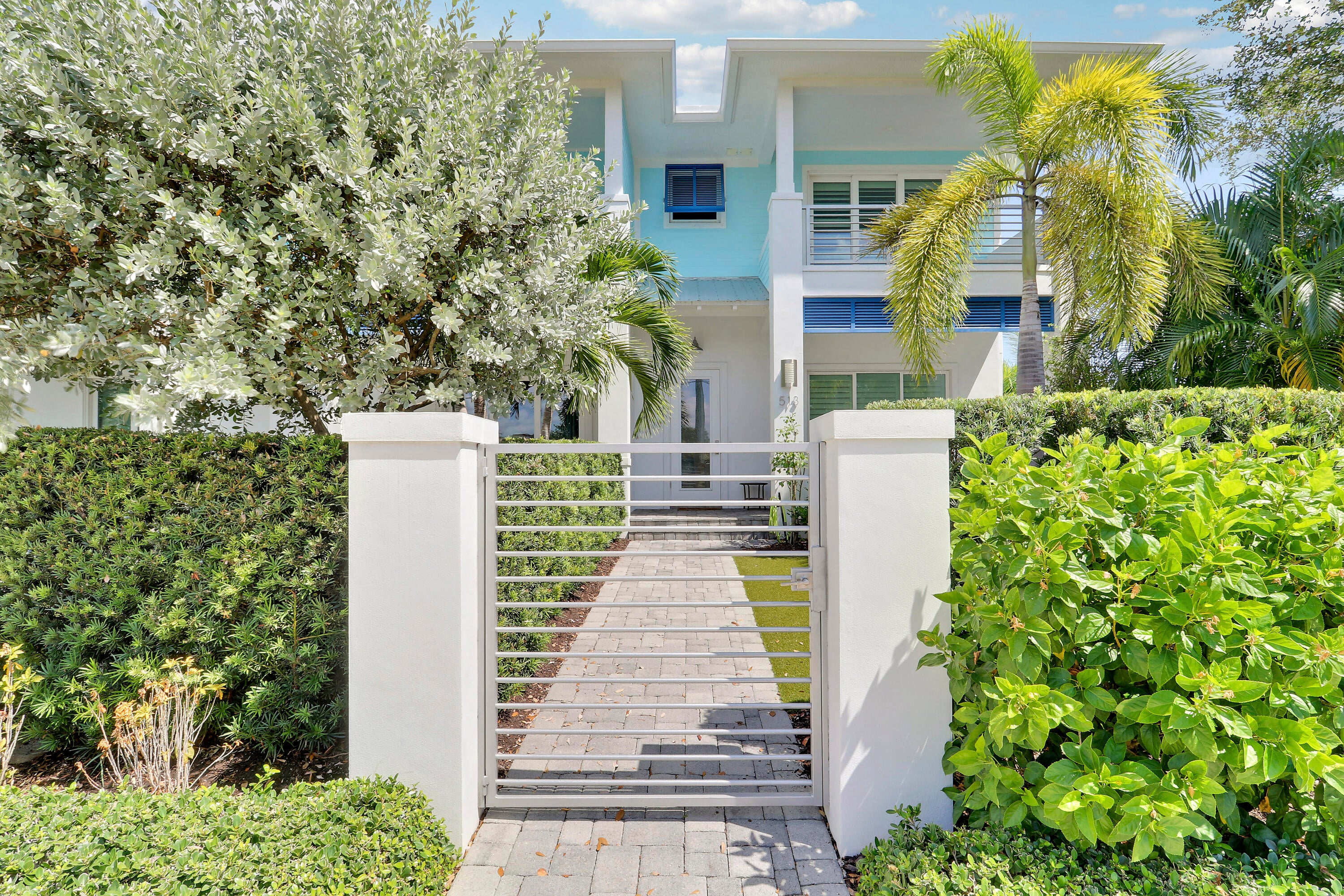 513 SW Ocean Boulevard — photo