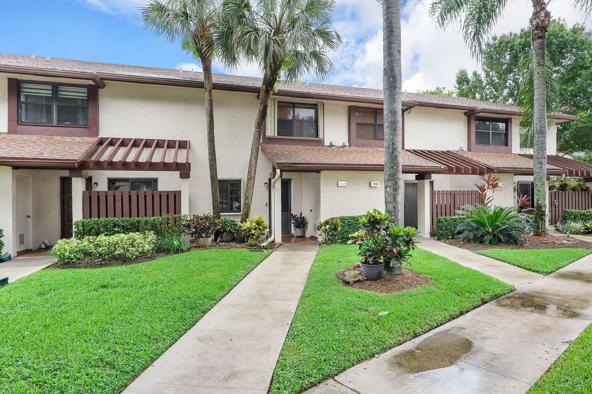 4321 Carambola Circle N 403-F — photo