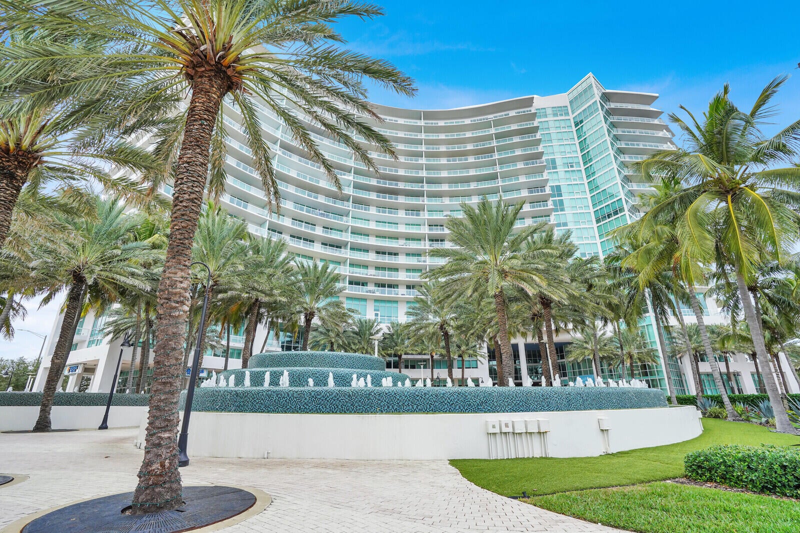 1 N Ocean Boulevard 814 — photo