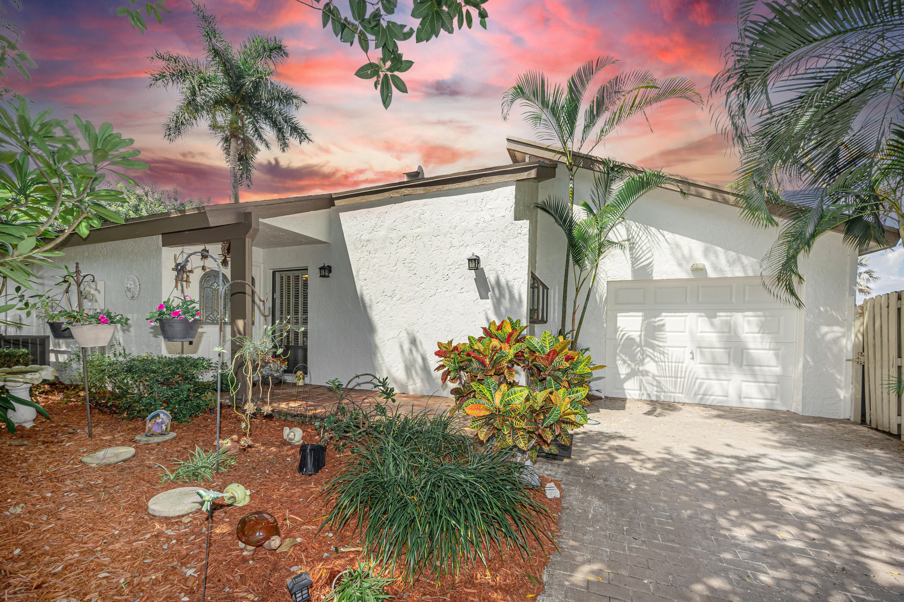 980 Rainberry Lake Drive — photo