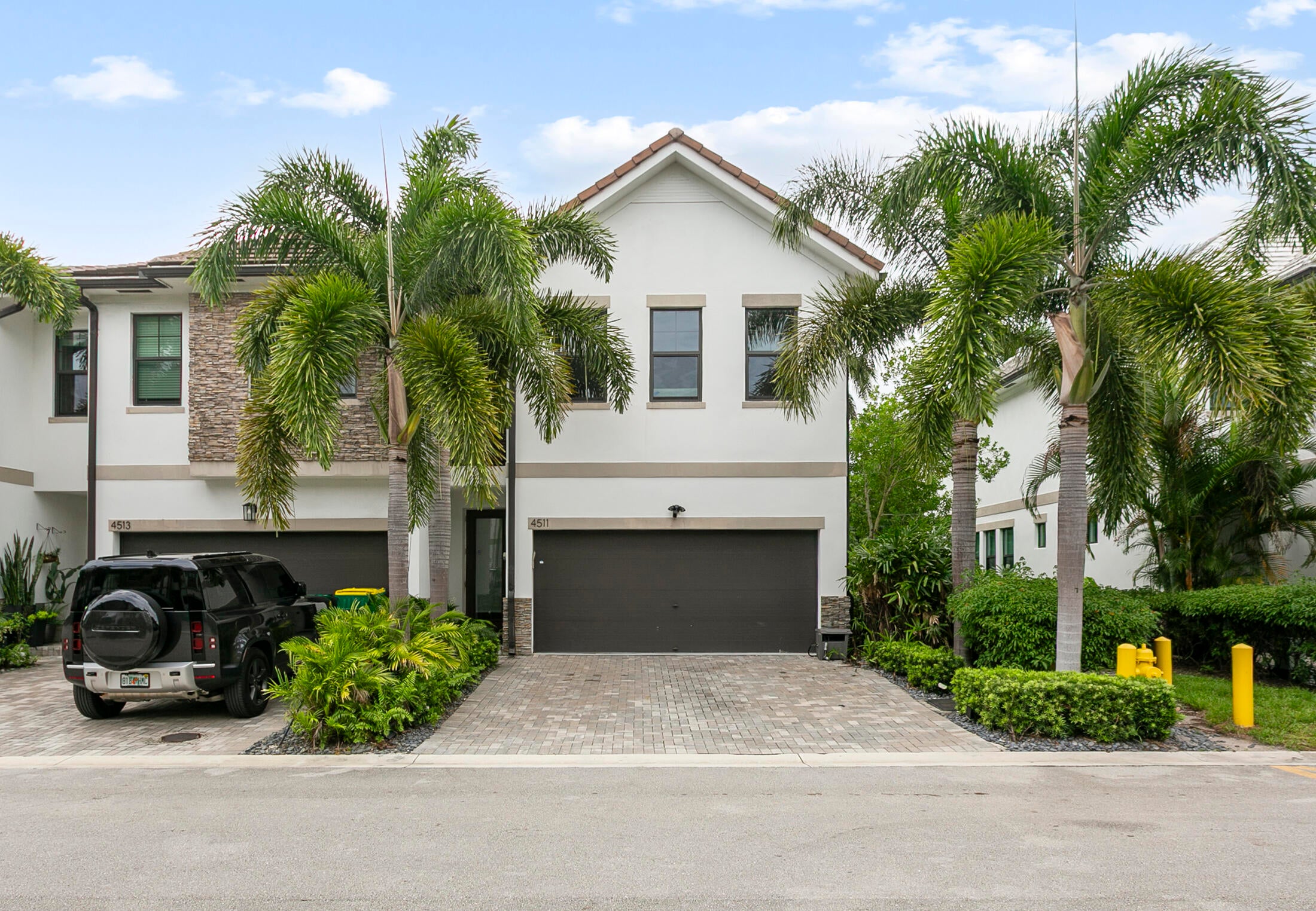 4511 E Aqua Bella Lane — photo